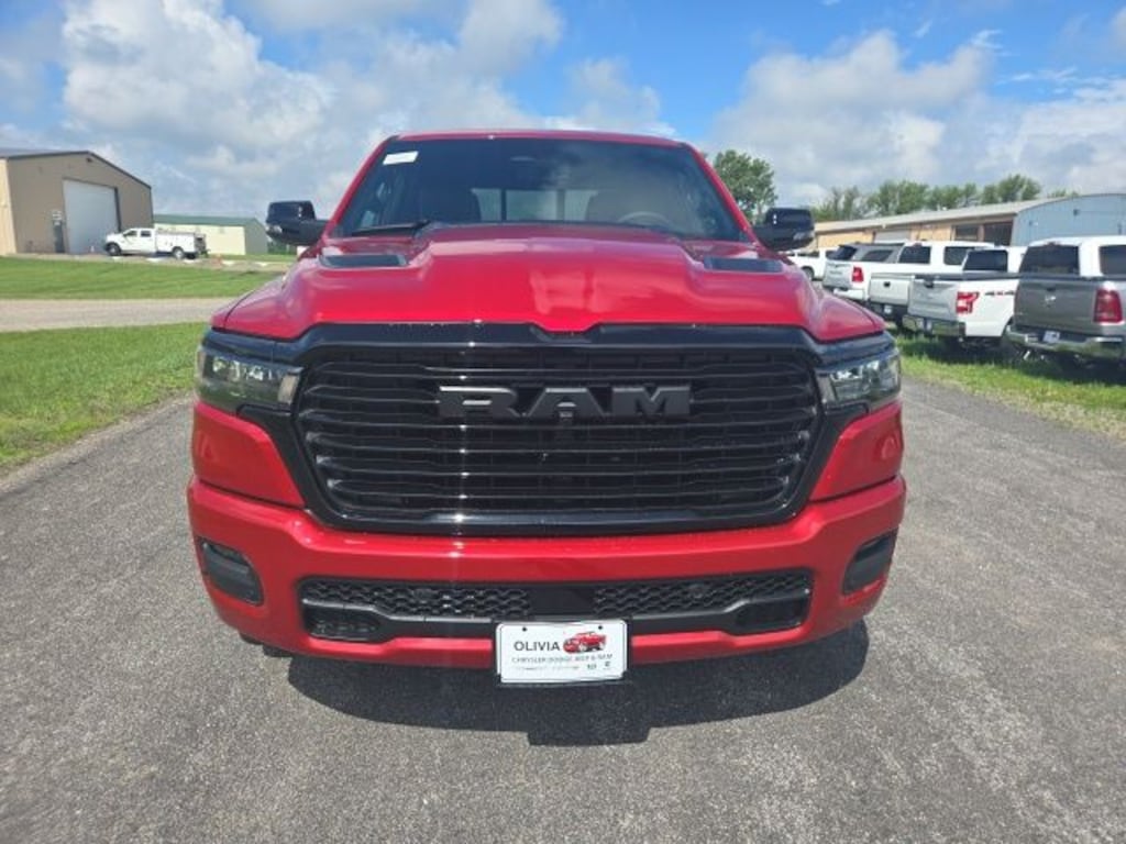 New 2026 Ram 1500 LARAMIE CREW CAB 4X4 5'7 BOX Pickup
