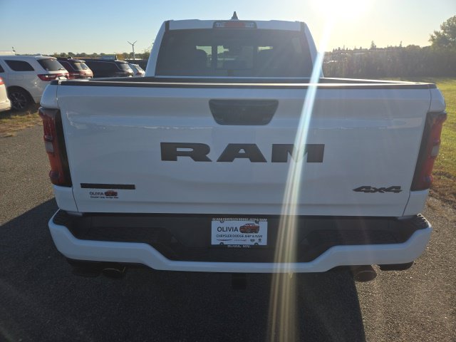 New 2027 Ram 1500 BIG HORN CREW CAB 4X4 5'7 BOX Pickup