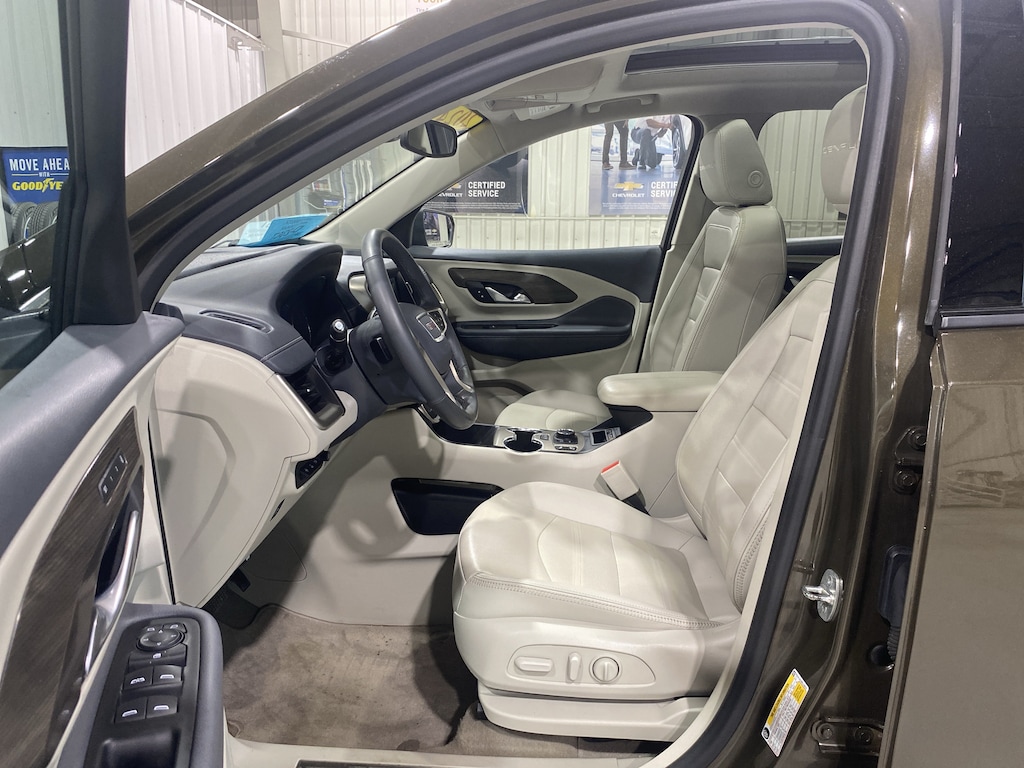 Used 2024 GMC Terrain Denali SUV