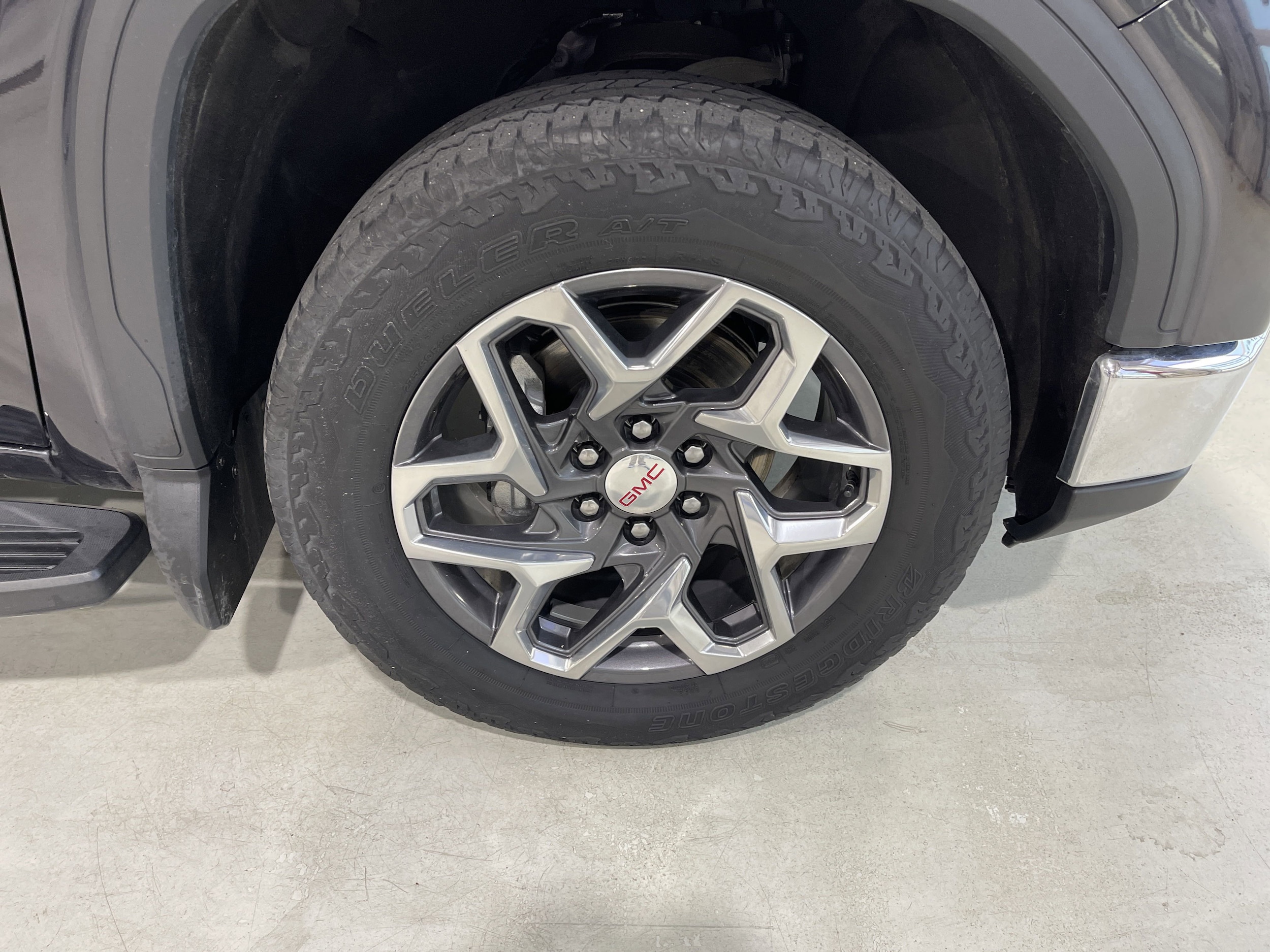 2023 GMC Sierra 1500 SLT - Photo 10