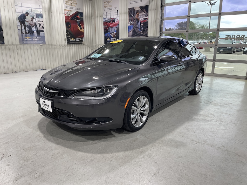 Used 2016 Chrysler 200 S