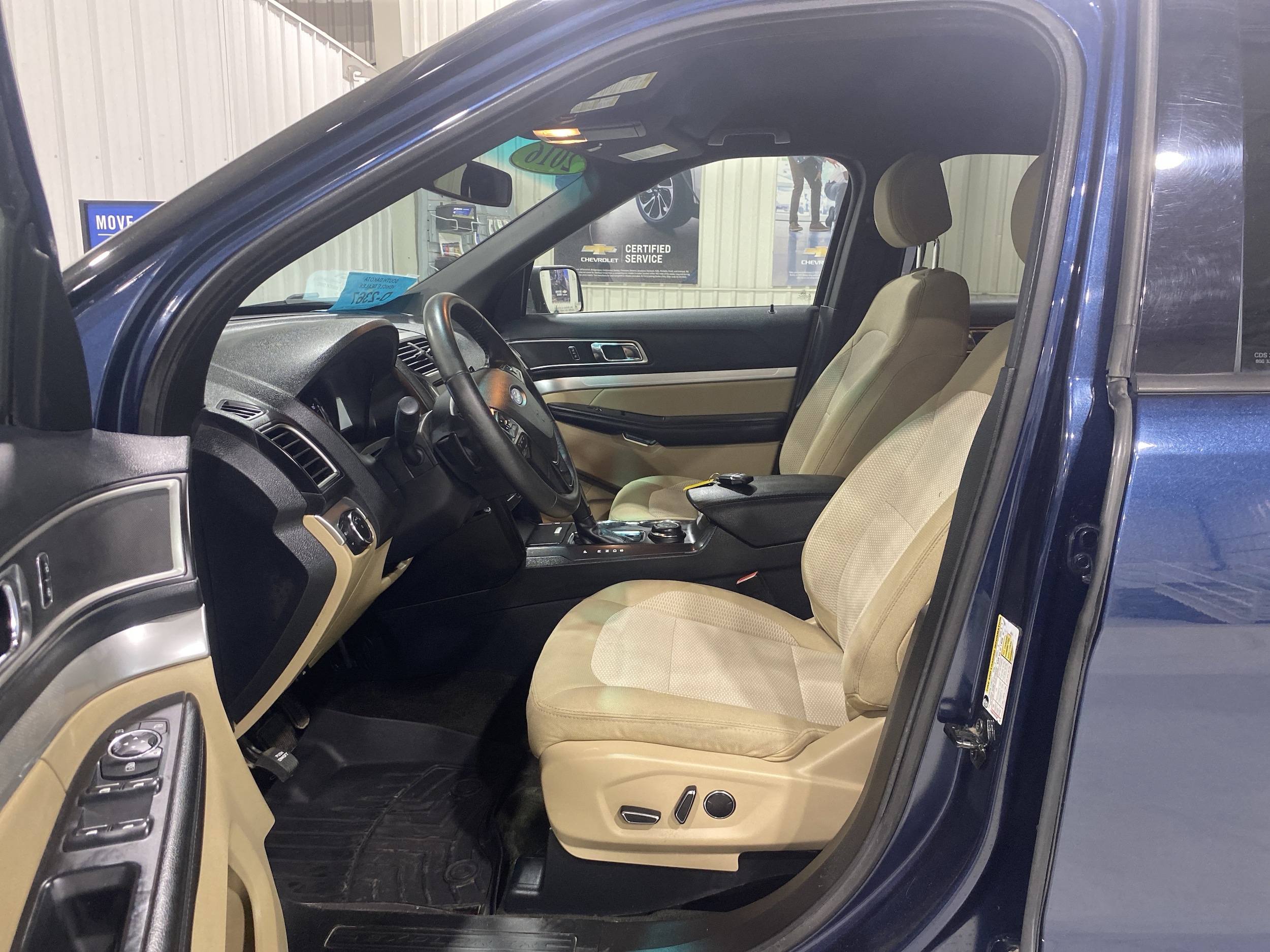 Used 2016 Ford Explorer XLT with VIN 1FM5K8D86GGB37052 for sale in Huron, SD