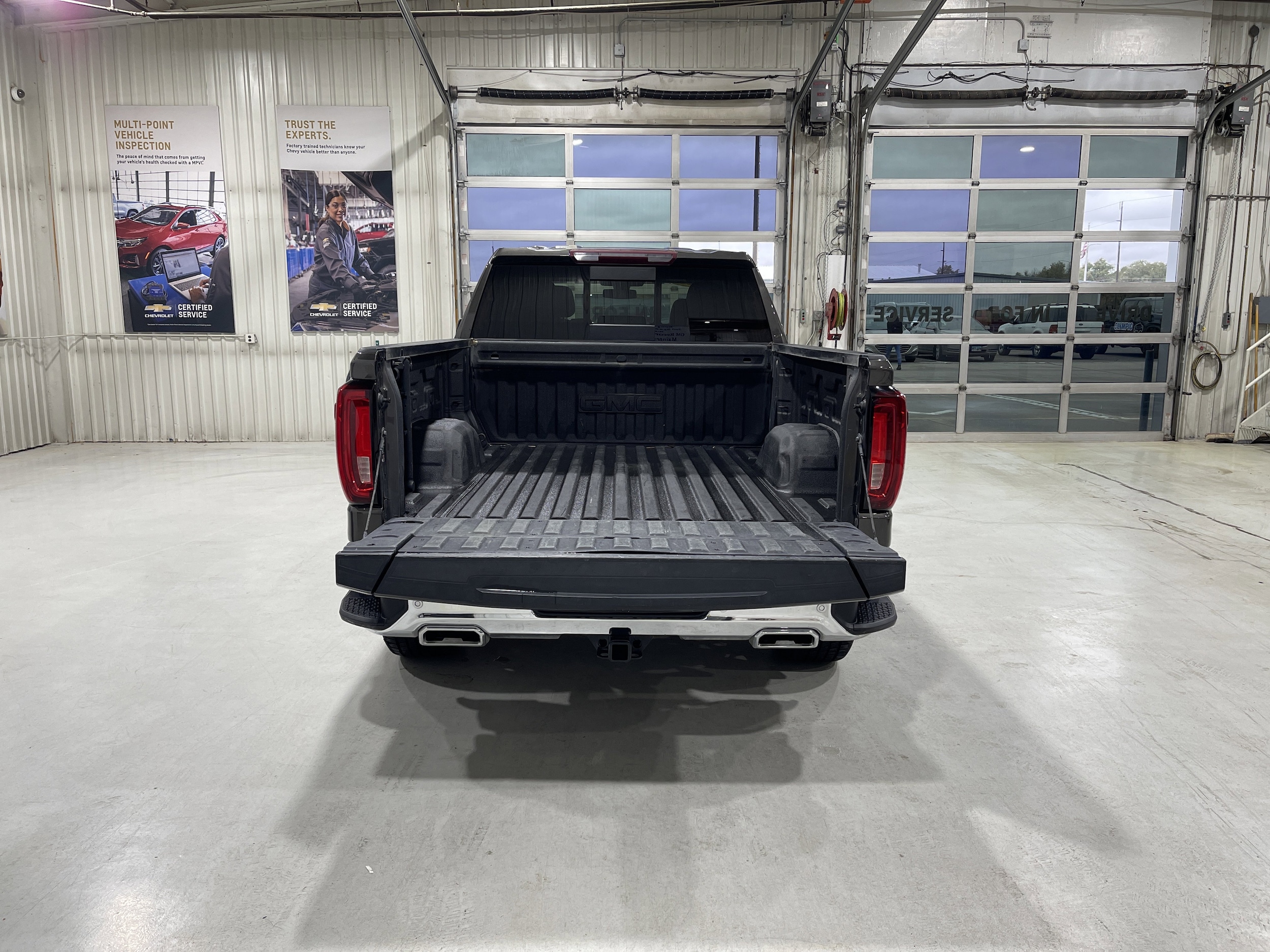 2020 GMC Sierra 1500 SLT - Photo 16