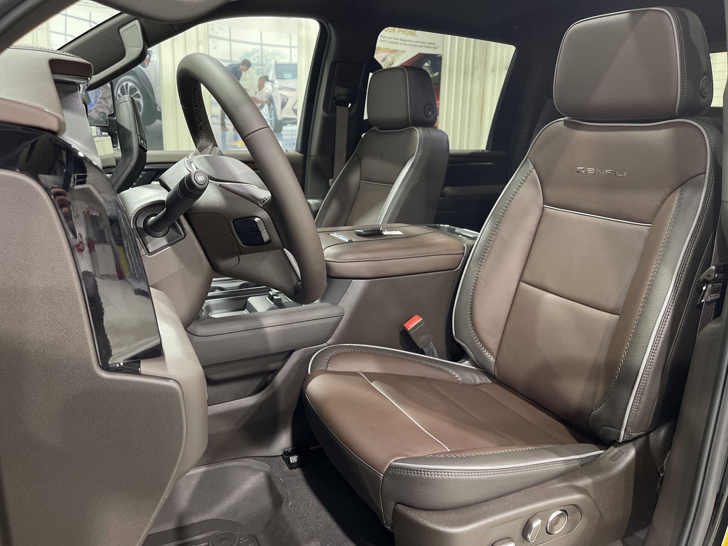 2026 GMC Sierra 3500HD Denali - Photo 21