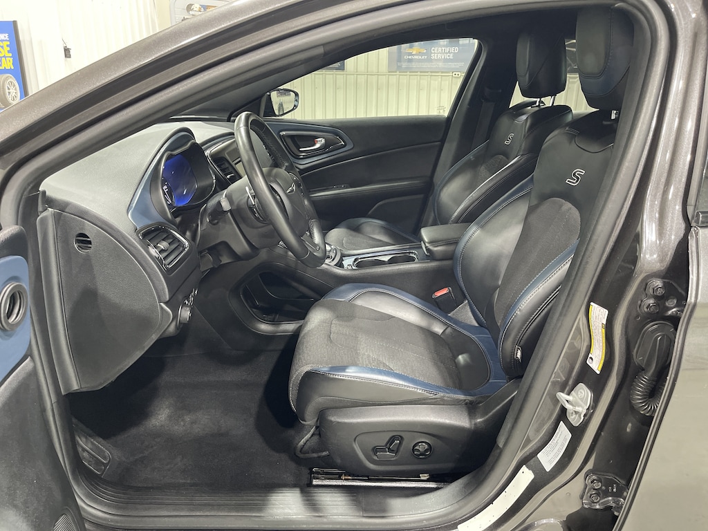 Used 2016 Chrysler 200 S