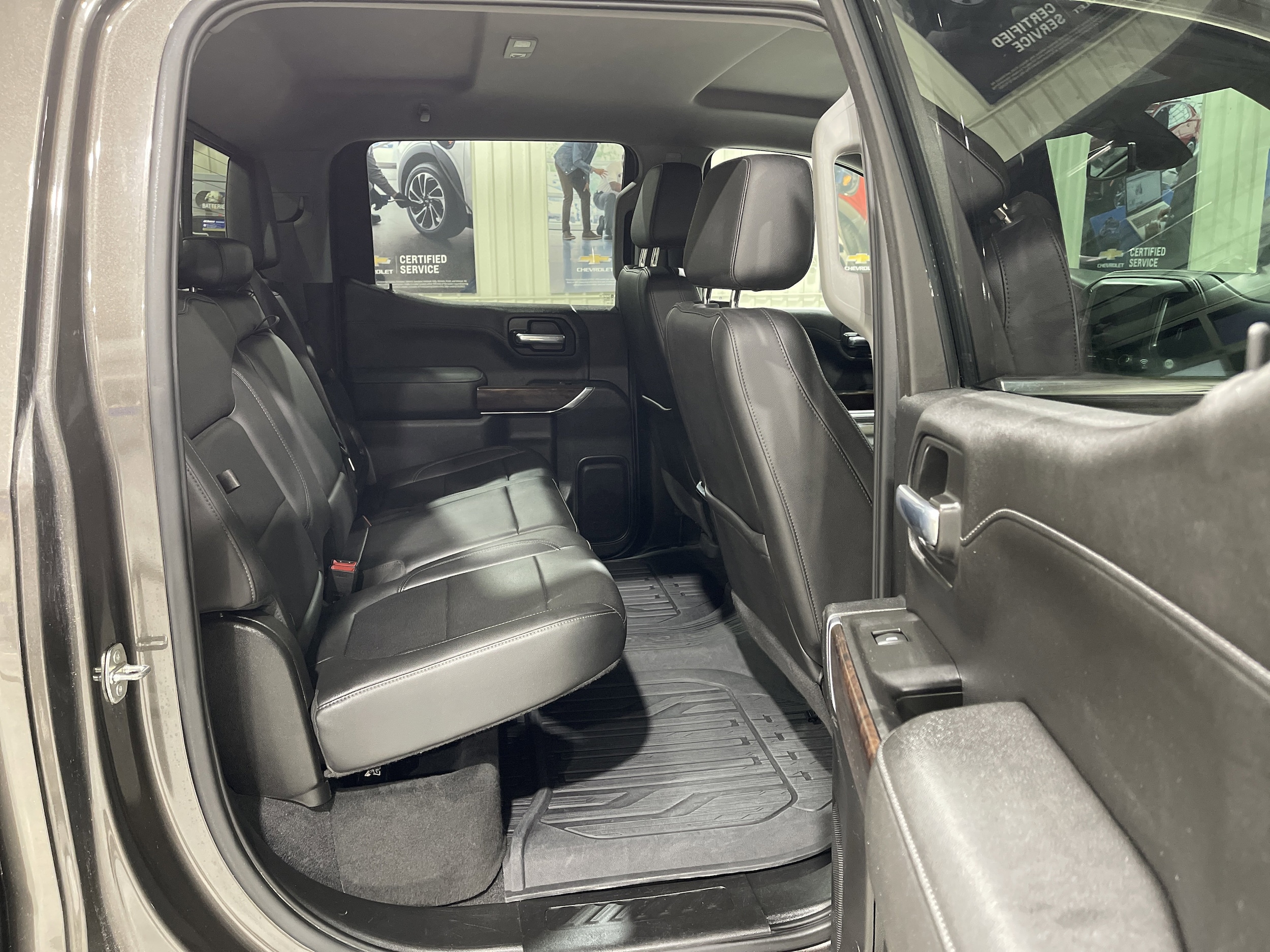 2020 GMC Sierra 1500 SLT - Photo 17