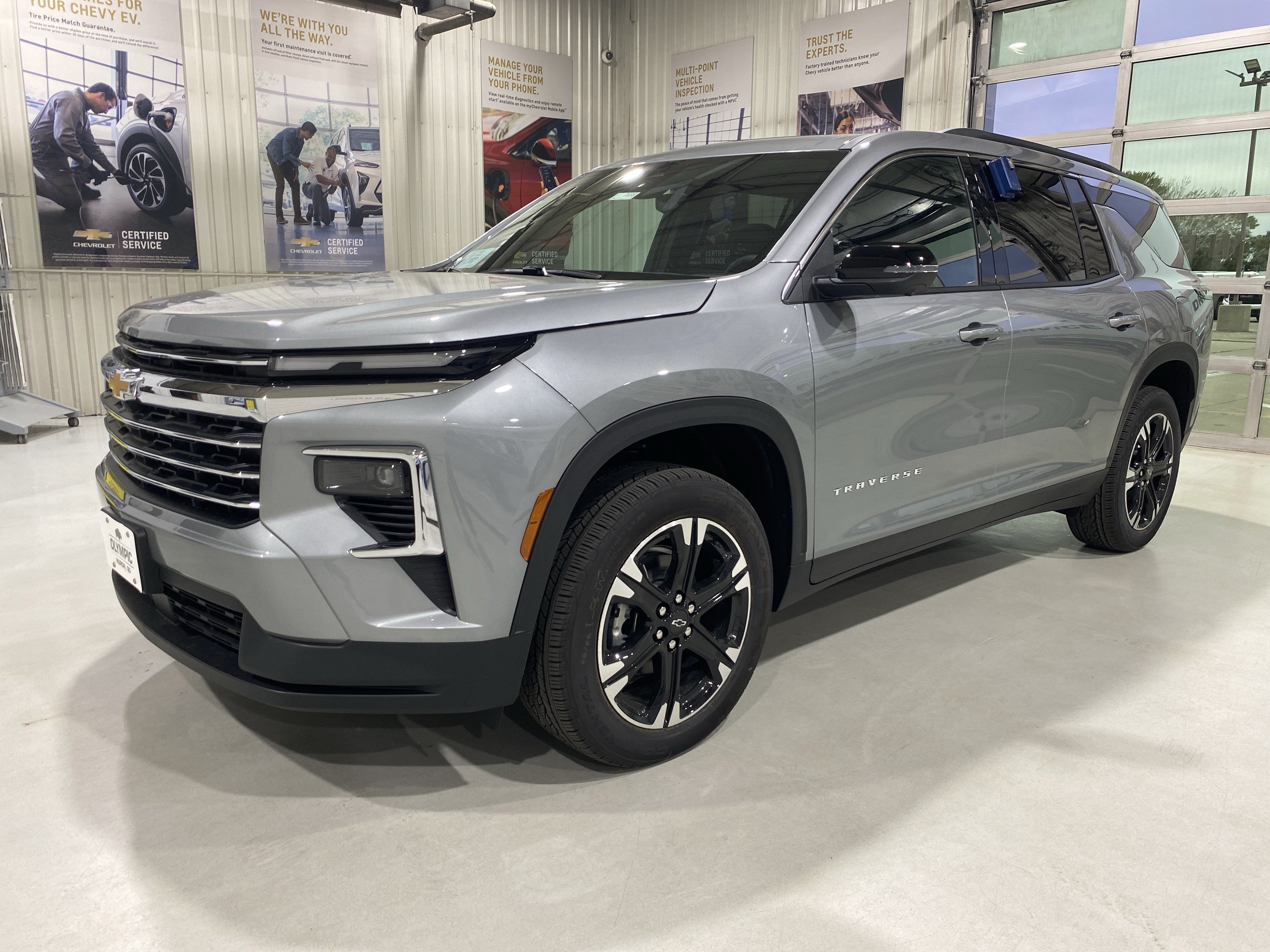 New 2027 Chevrolet Traverse LT SUV