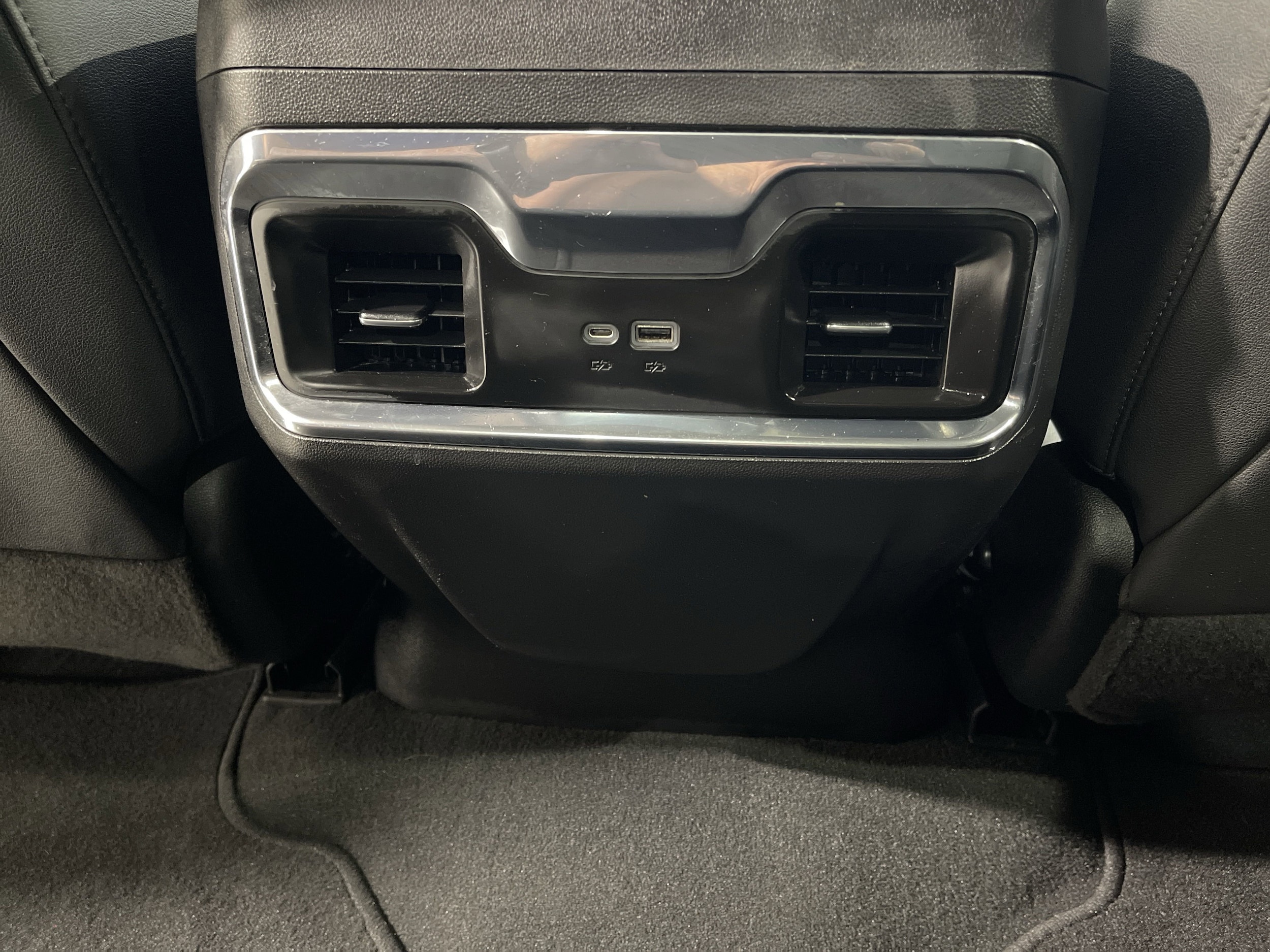 2023 GMC Sierra 1500 SLT - Photo 15