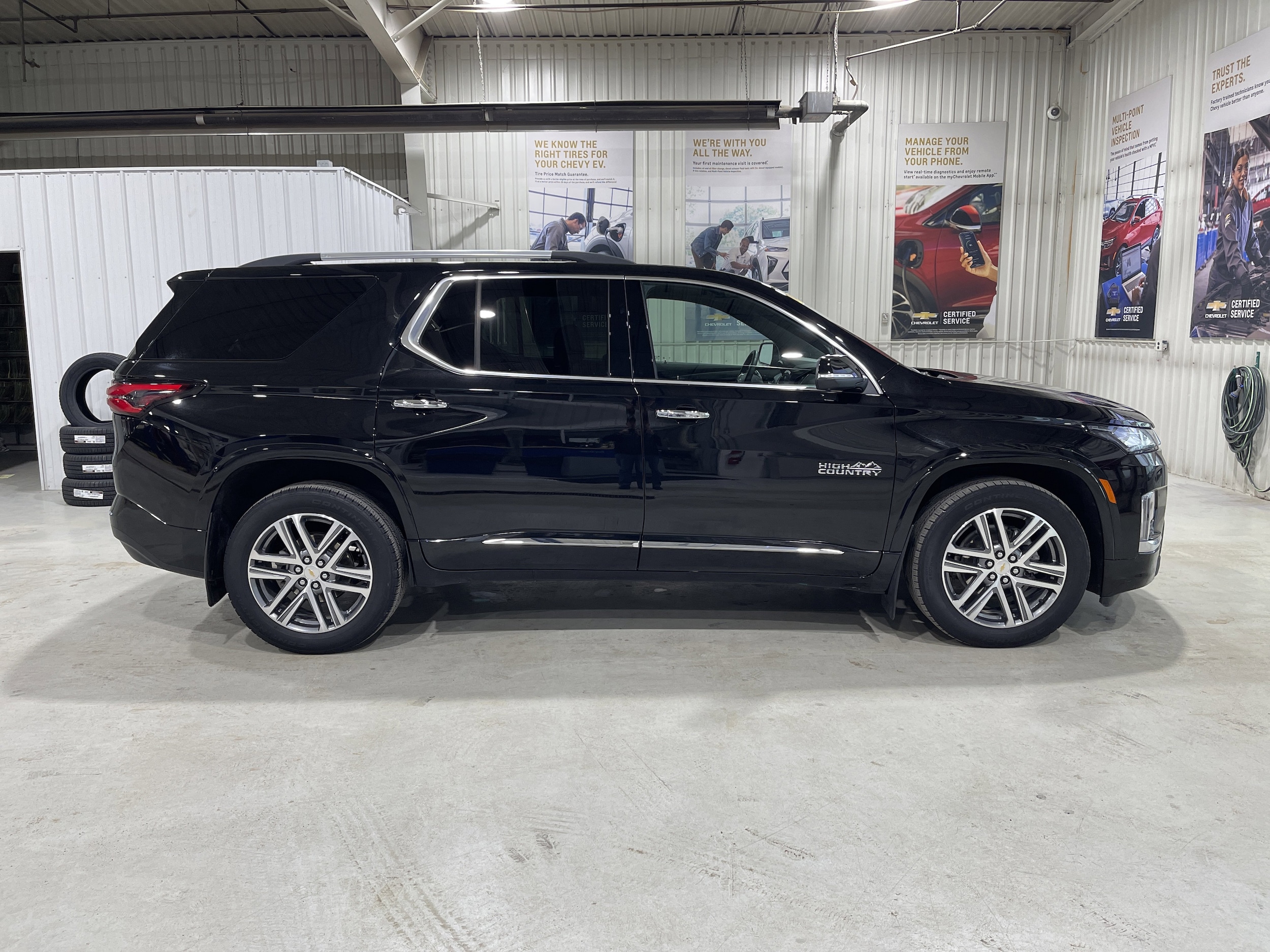 2023 Chevrolet Traverse High Country - Photo 8