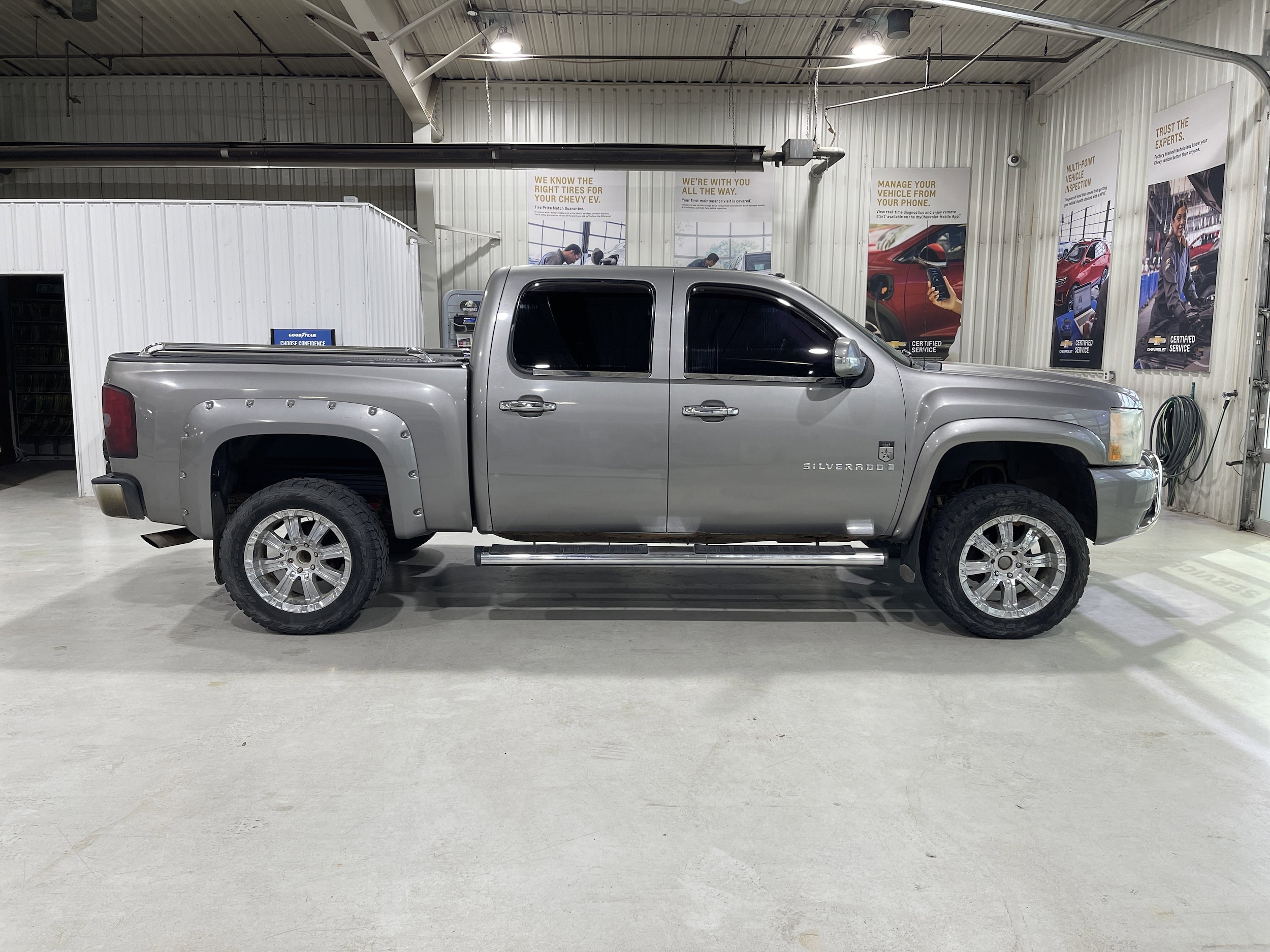 2007 Chevrolet Silverado 1500 LTZ - Photo 9