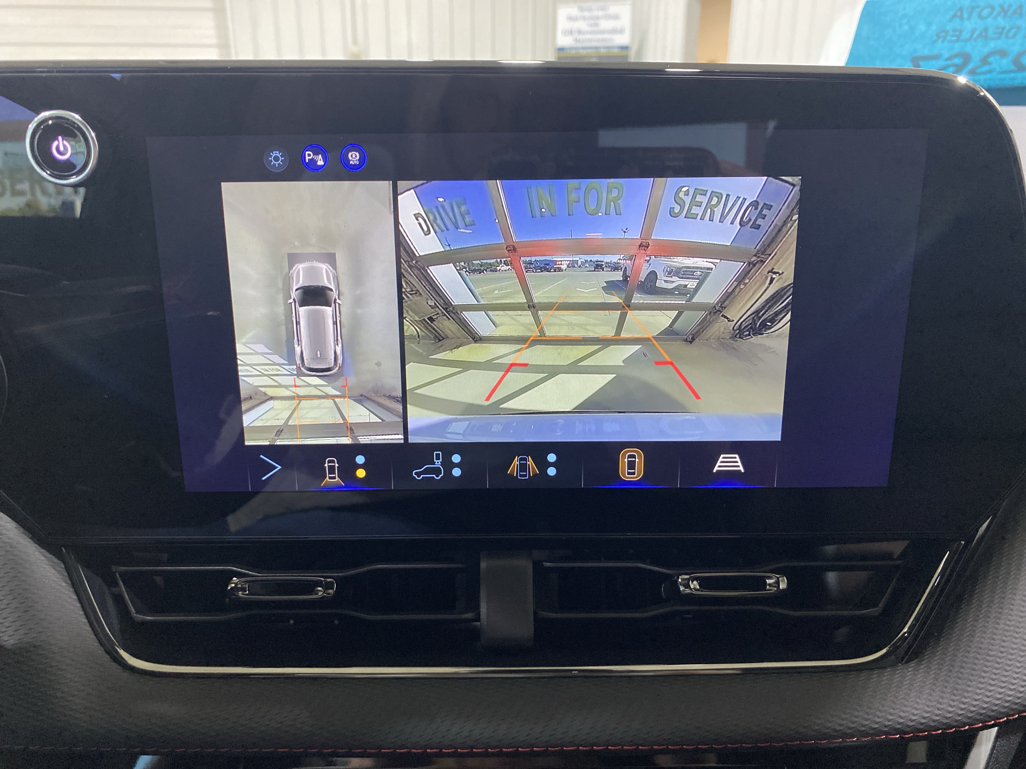 2027 Chevrolet Equinox RS - Photo 22