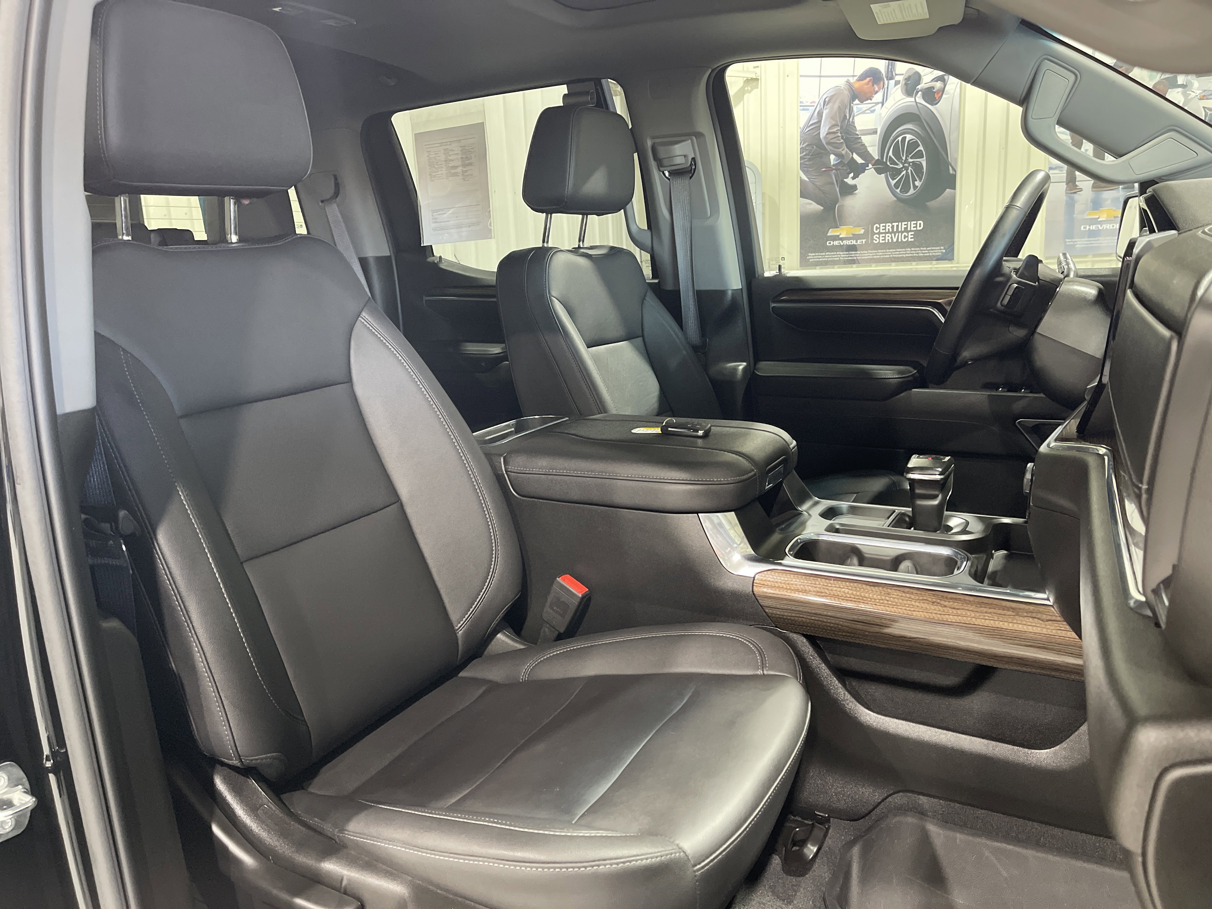 2024 Chevrolet Silverado 1500 RST - Photo 21