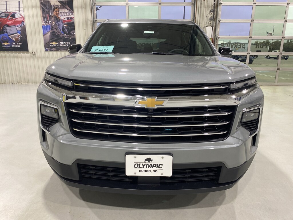 New 2027 Chevrolet Traverse LT SUV
