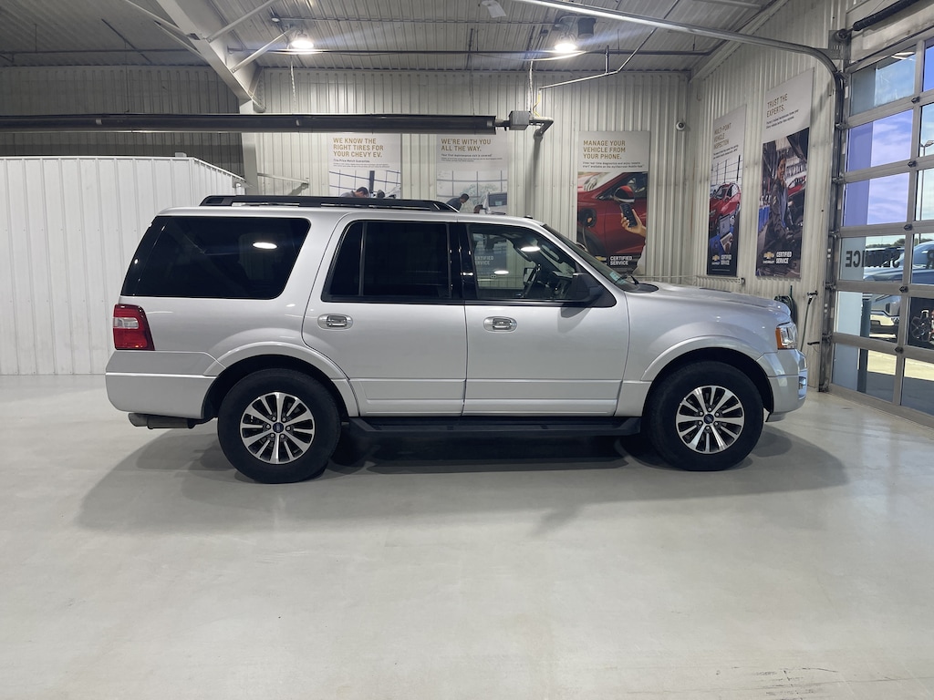 Used 2017 Ford Expedition XLT
