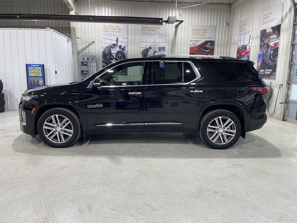 Used 2023 Chevrolet Traverse High Country SUV