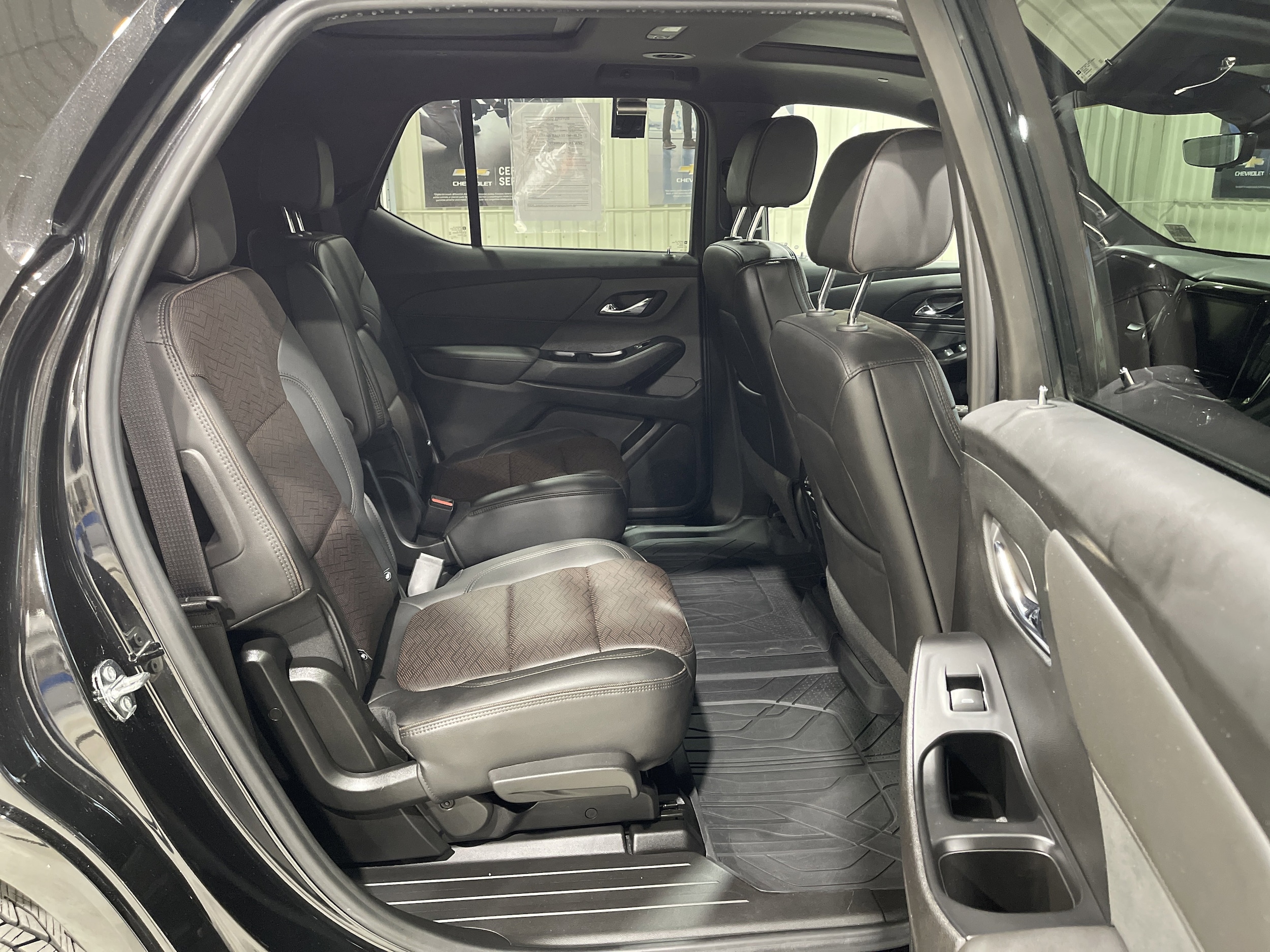 2023 Chevrolet Traverse High Country - Photo 15