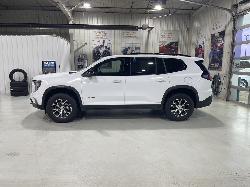 Used 2024 GMC Acadia AT4 SUV