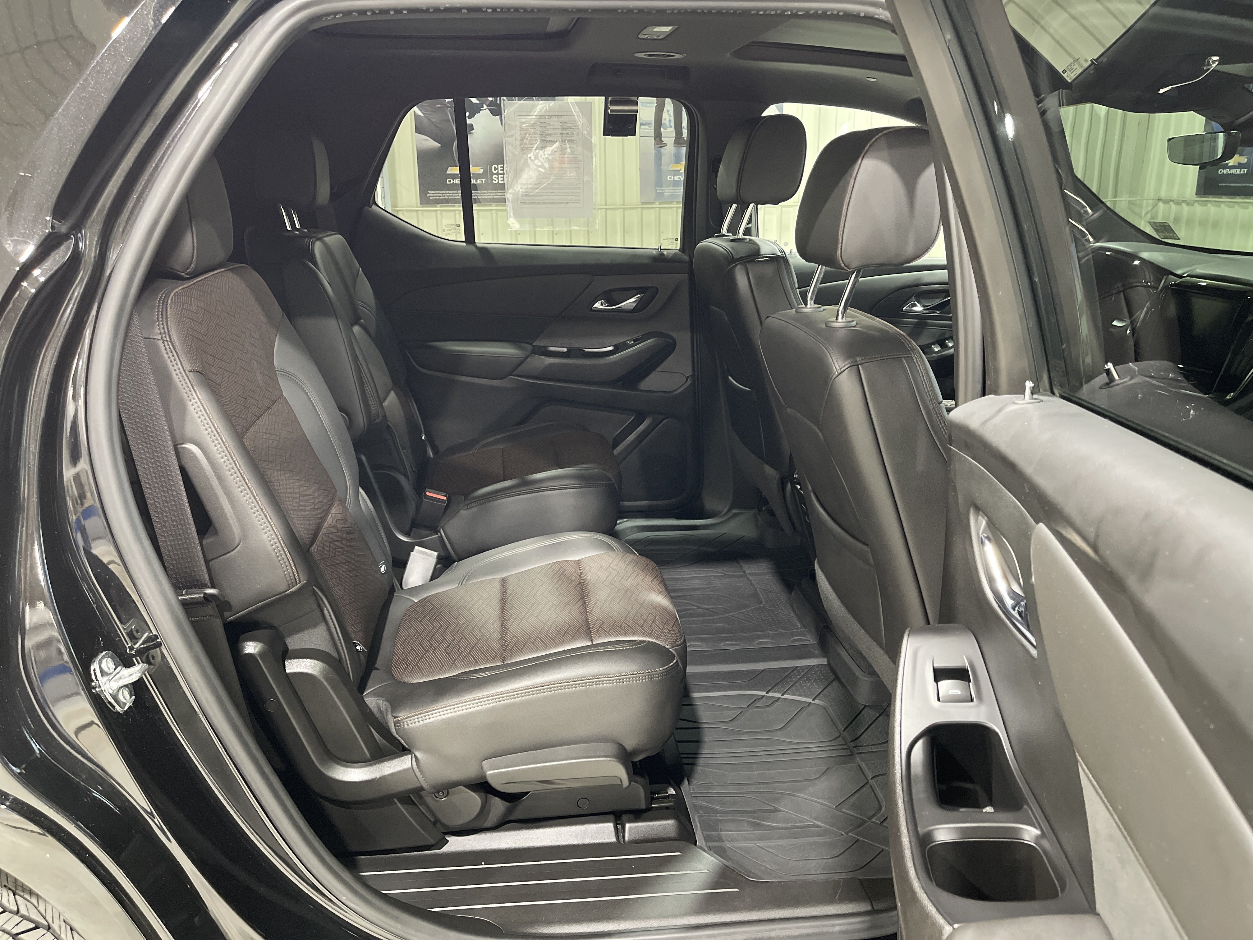 2023 Chevrolet Traverse High Country - Photo 15