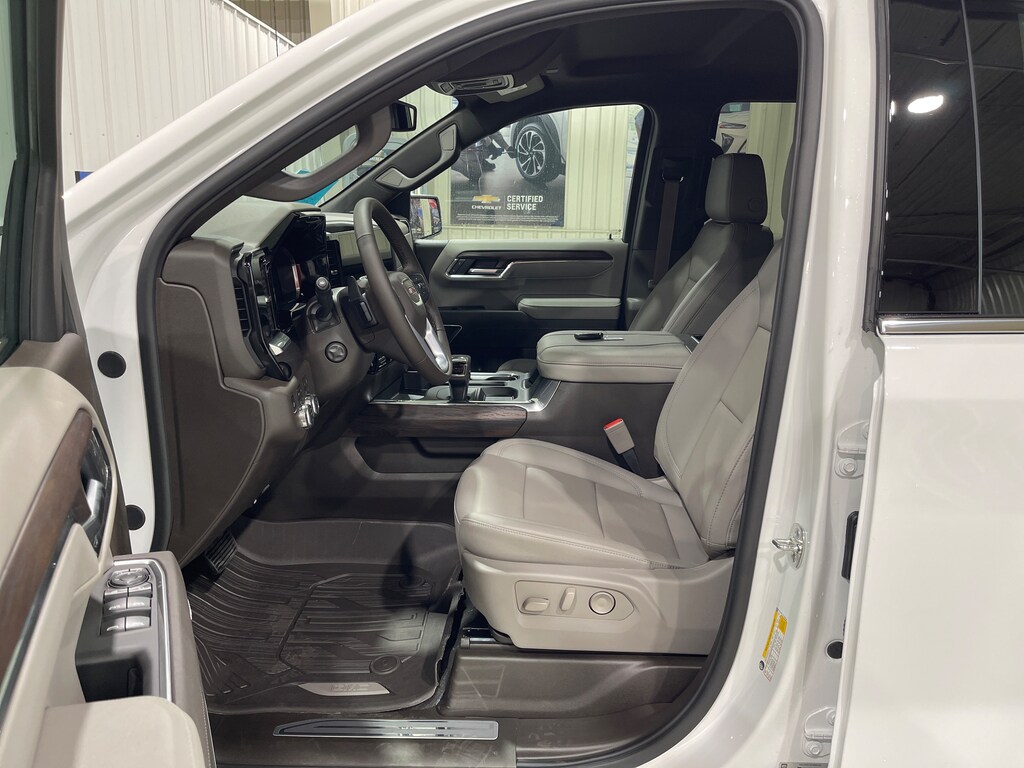 New 2026 GMC Sierra 1500 SLT Truck