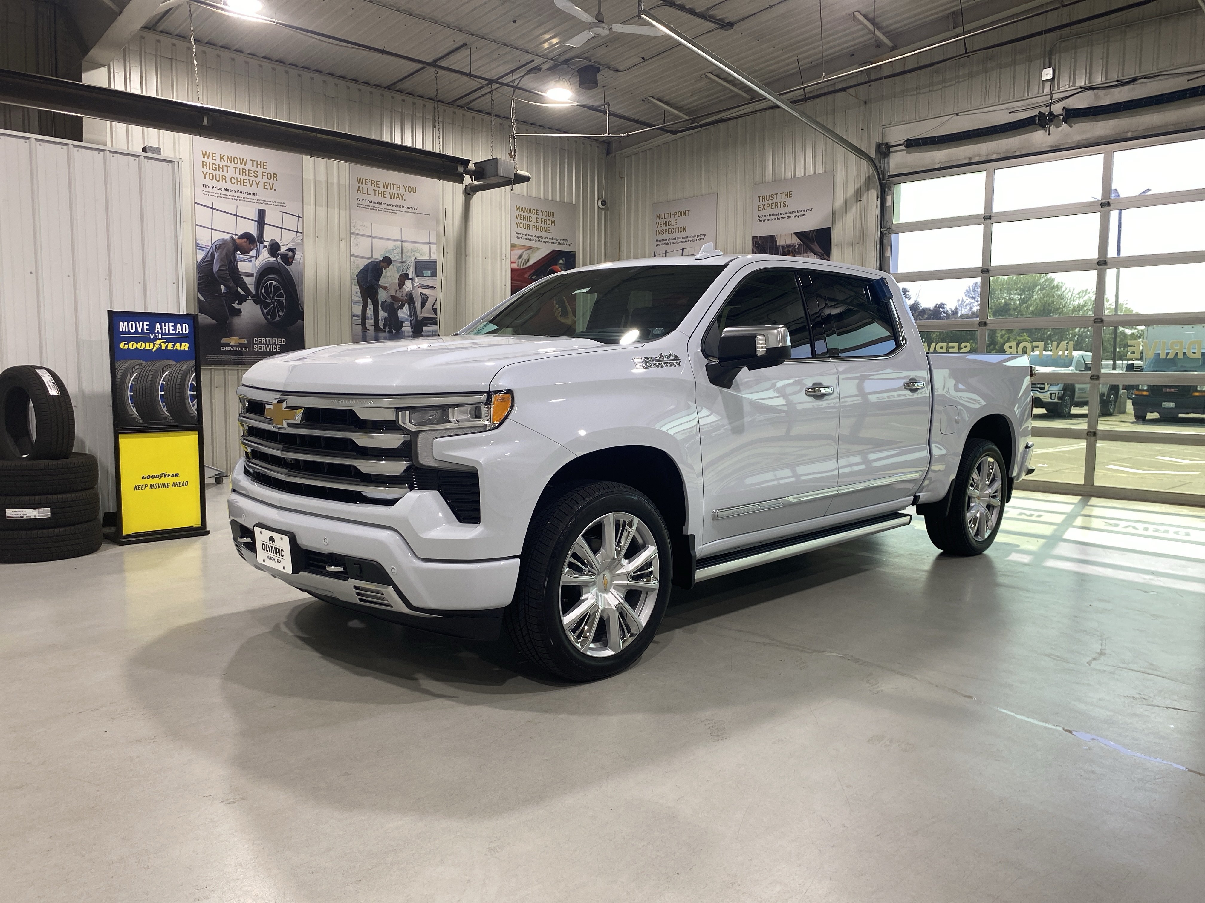 New 2026 Chevrolet Silverado 1500 High Country Truck