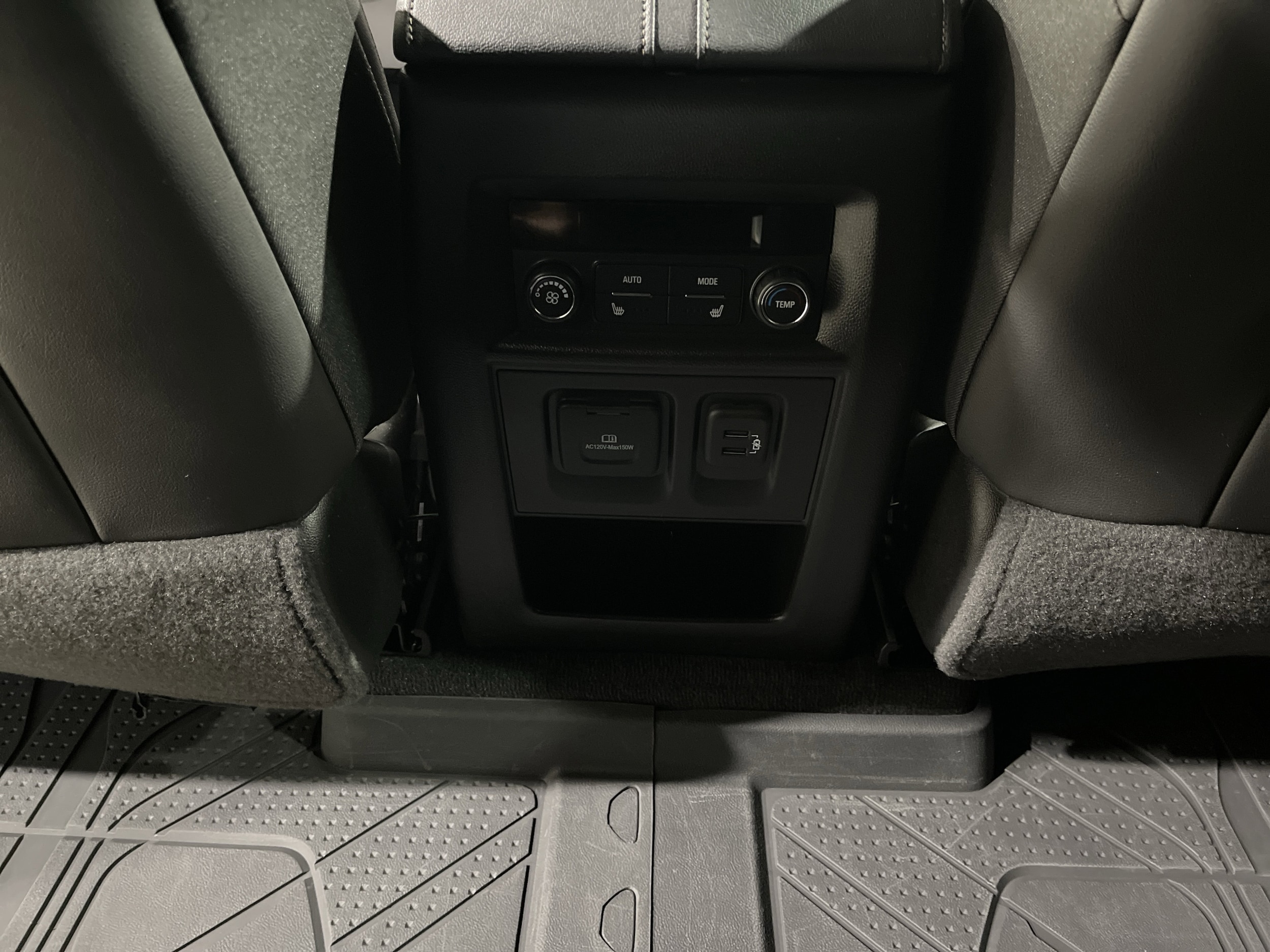 2023 Chevrolet Traverse High Country - Photo 12
