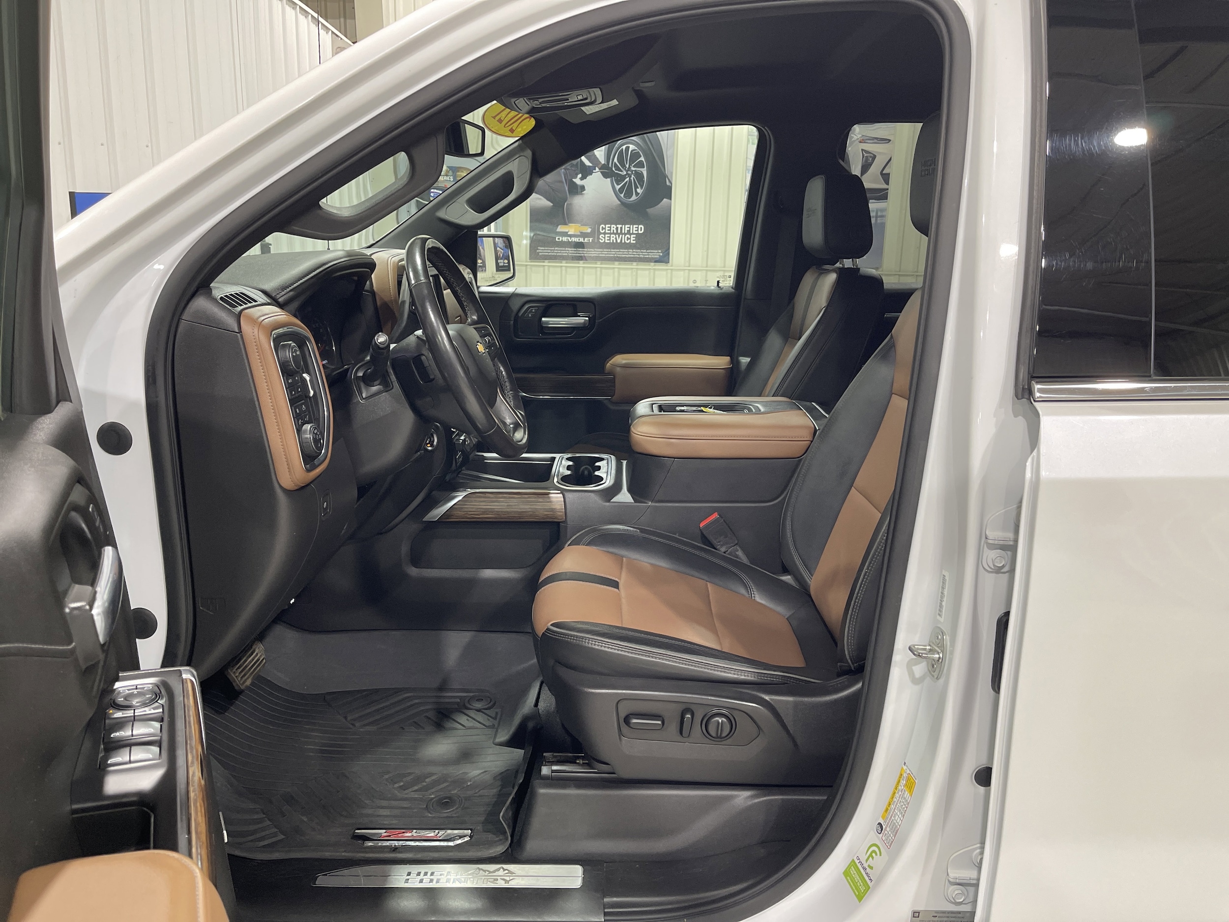 2021 Chevrolet Silverado 1500 High Country - Photo 2