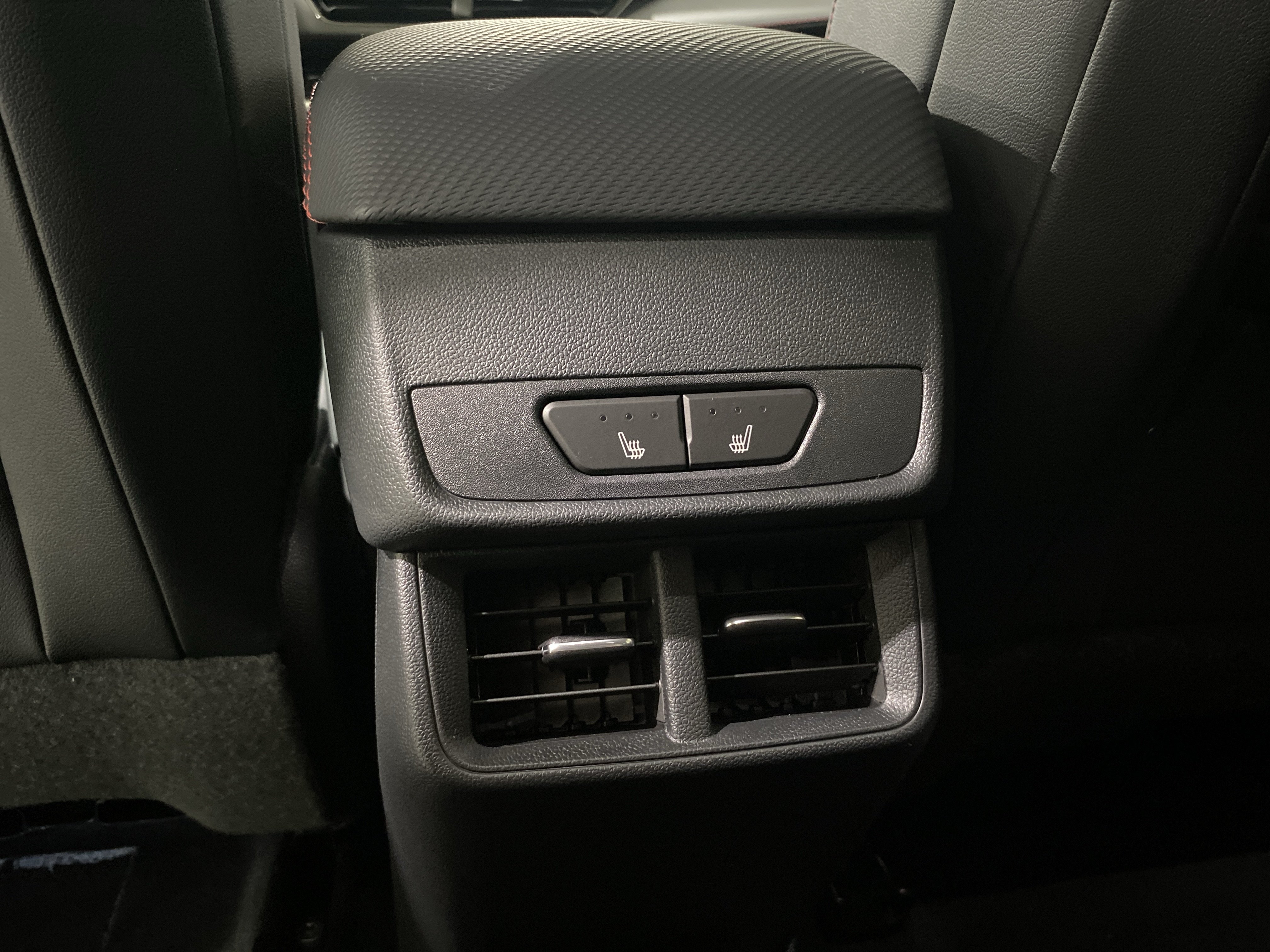 2027 Chevrolet Equinox RS - Photo 13
