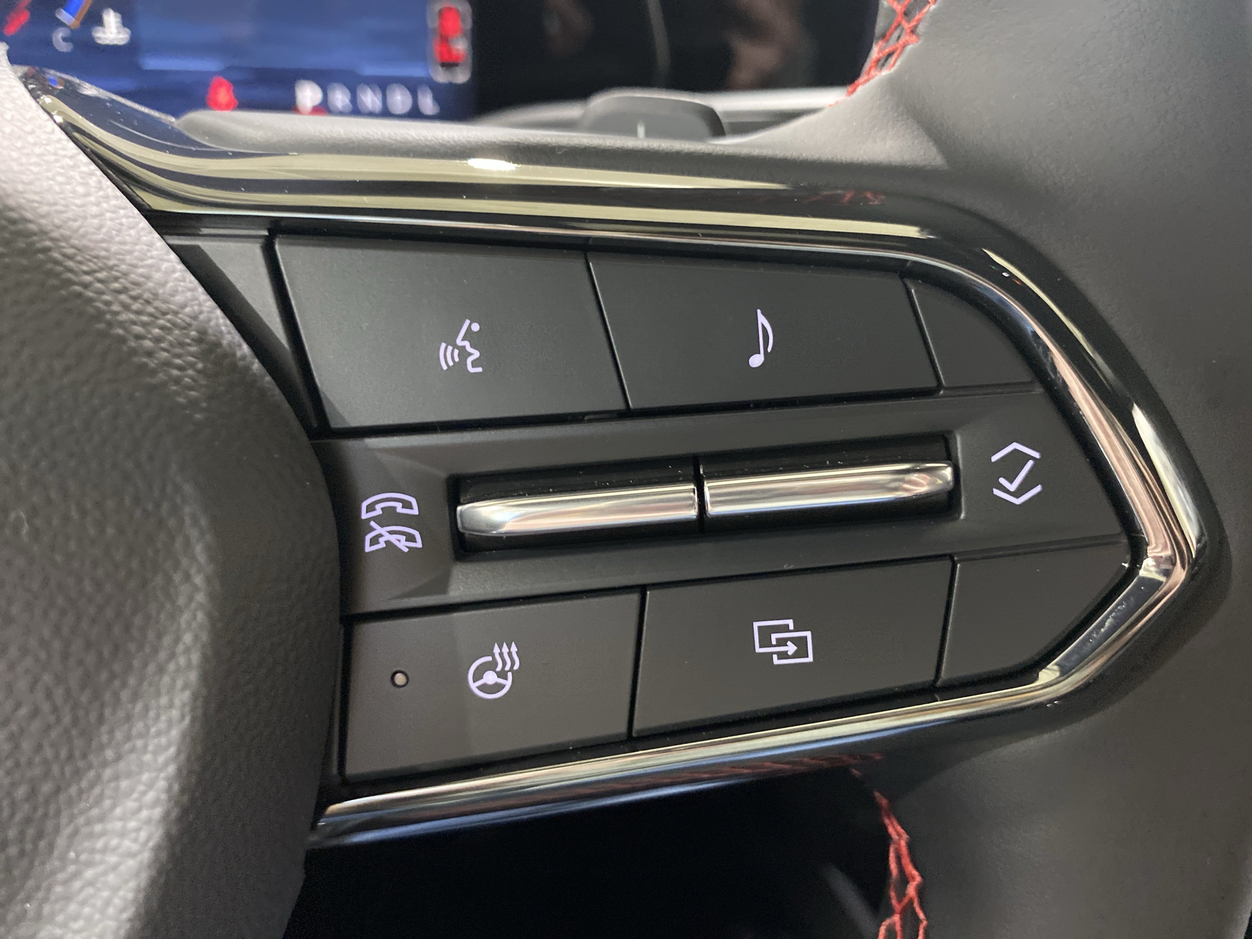 2027 Chevrolet Equinox RS - Photo 24