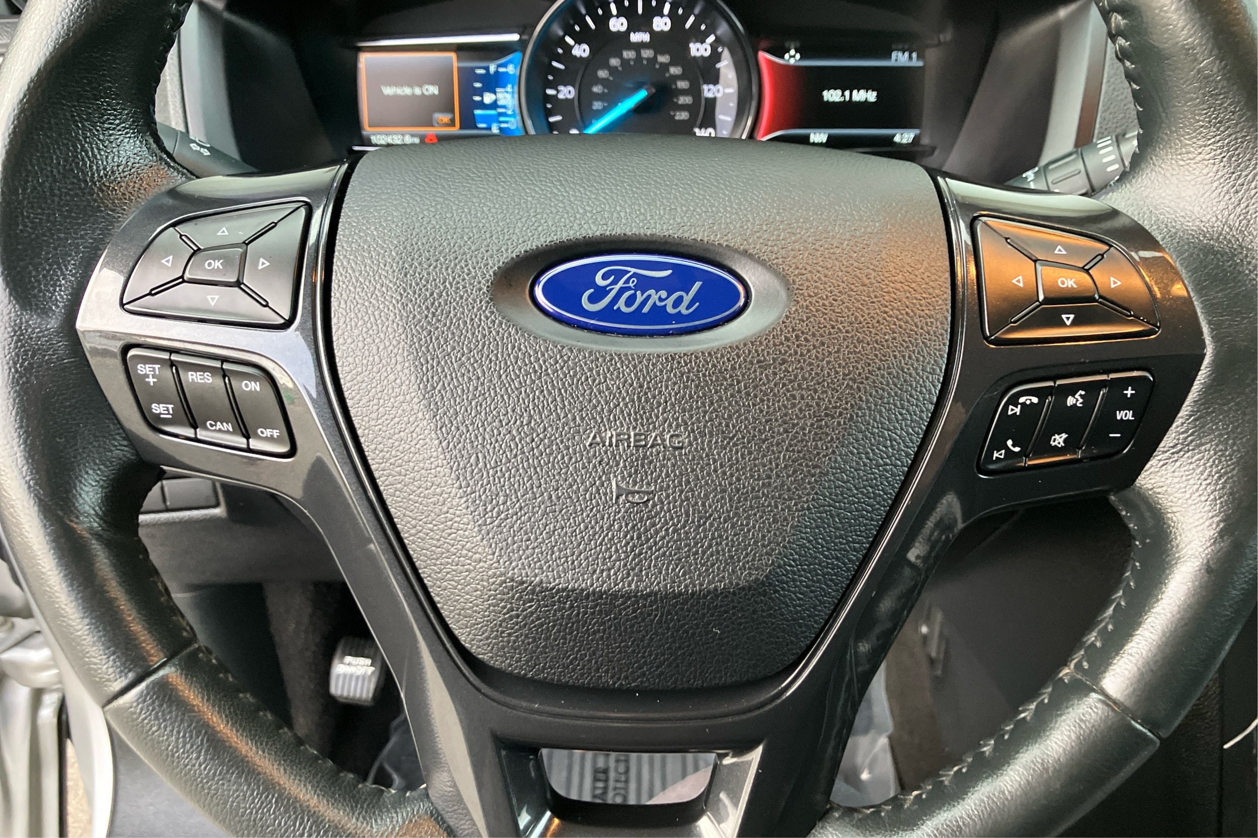 2019 Ford Explorer XLT - Photo 16