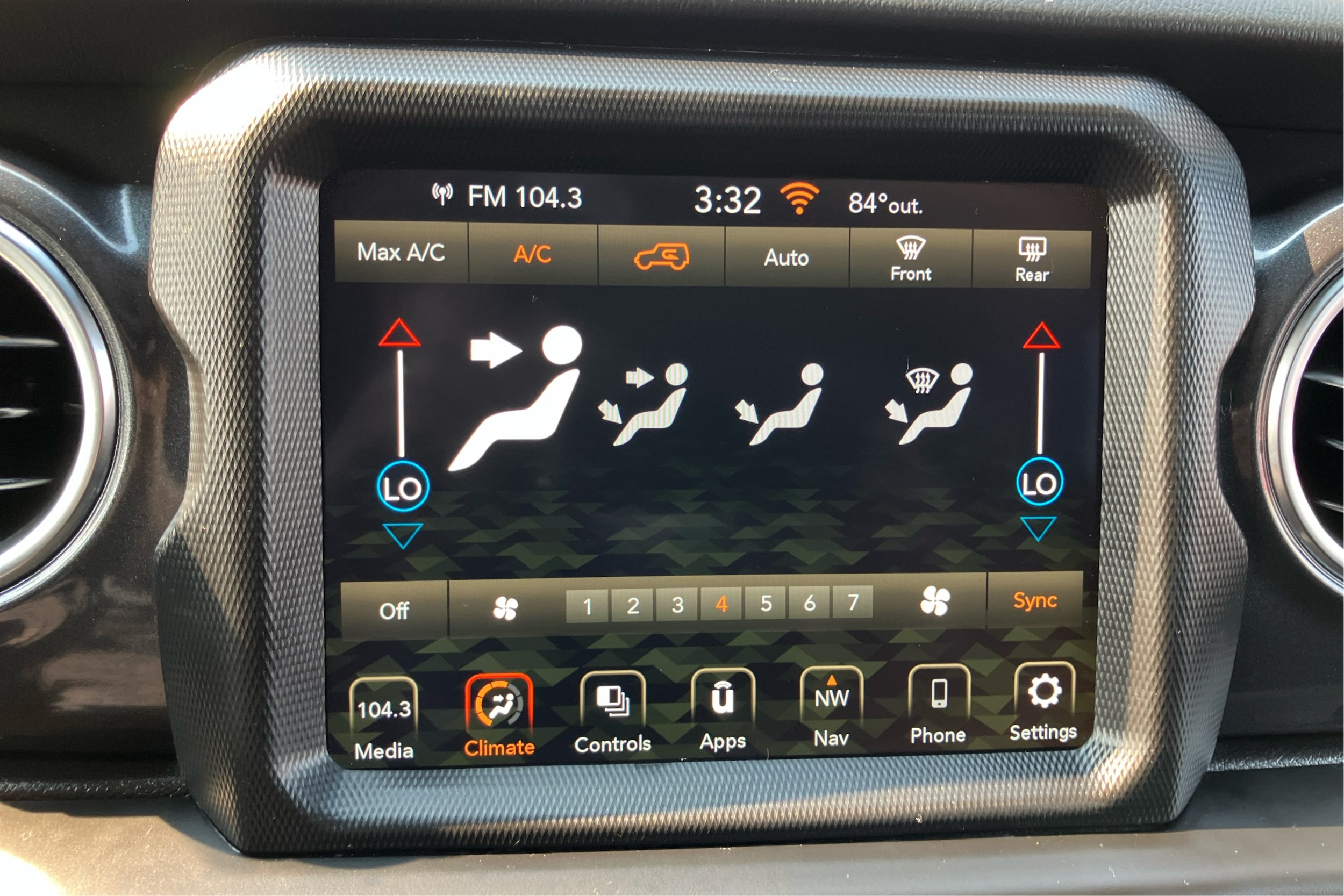 2022 Jeep Wrangler Unlimited Sahara Altitude - Photo 30