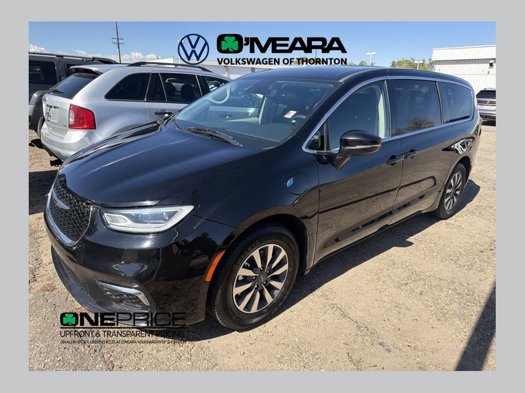 2024 Chrysler Pacifica PHEV