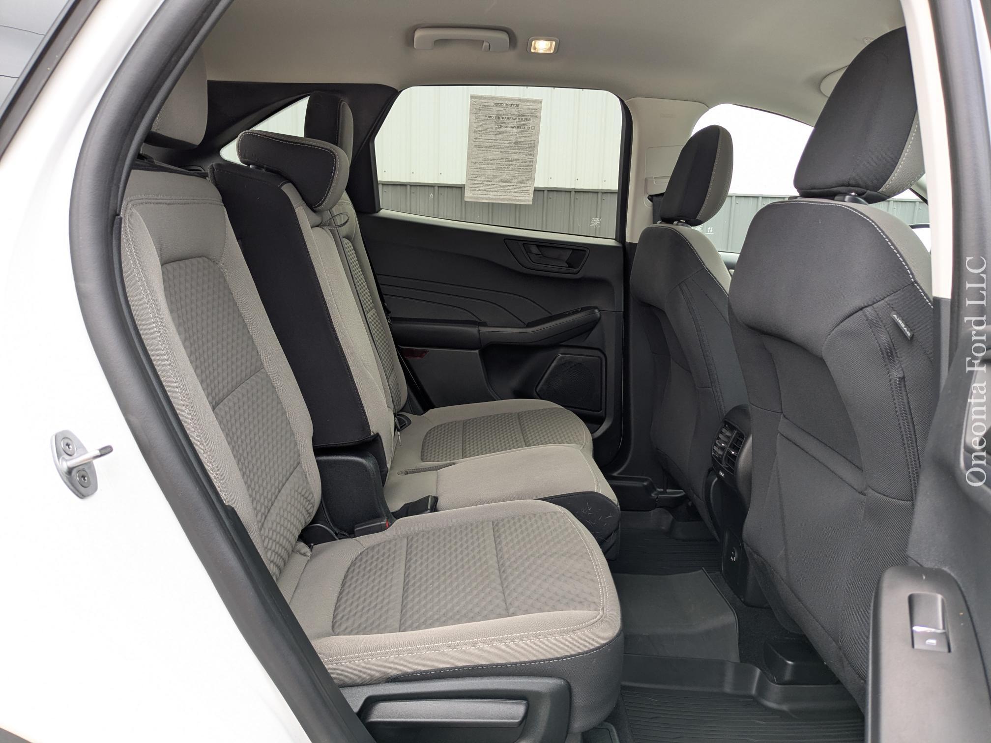 2022 Ford Escape SE - Photo 13
