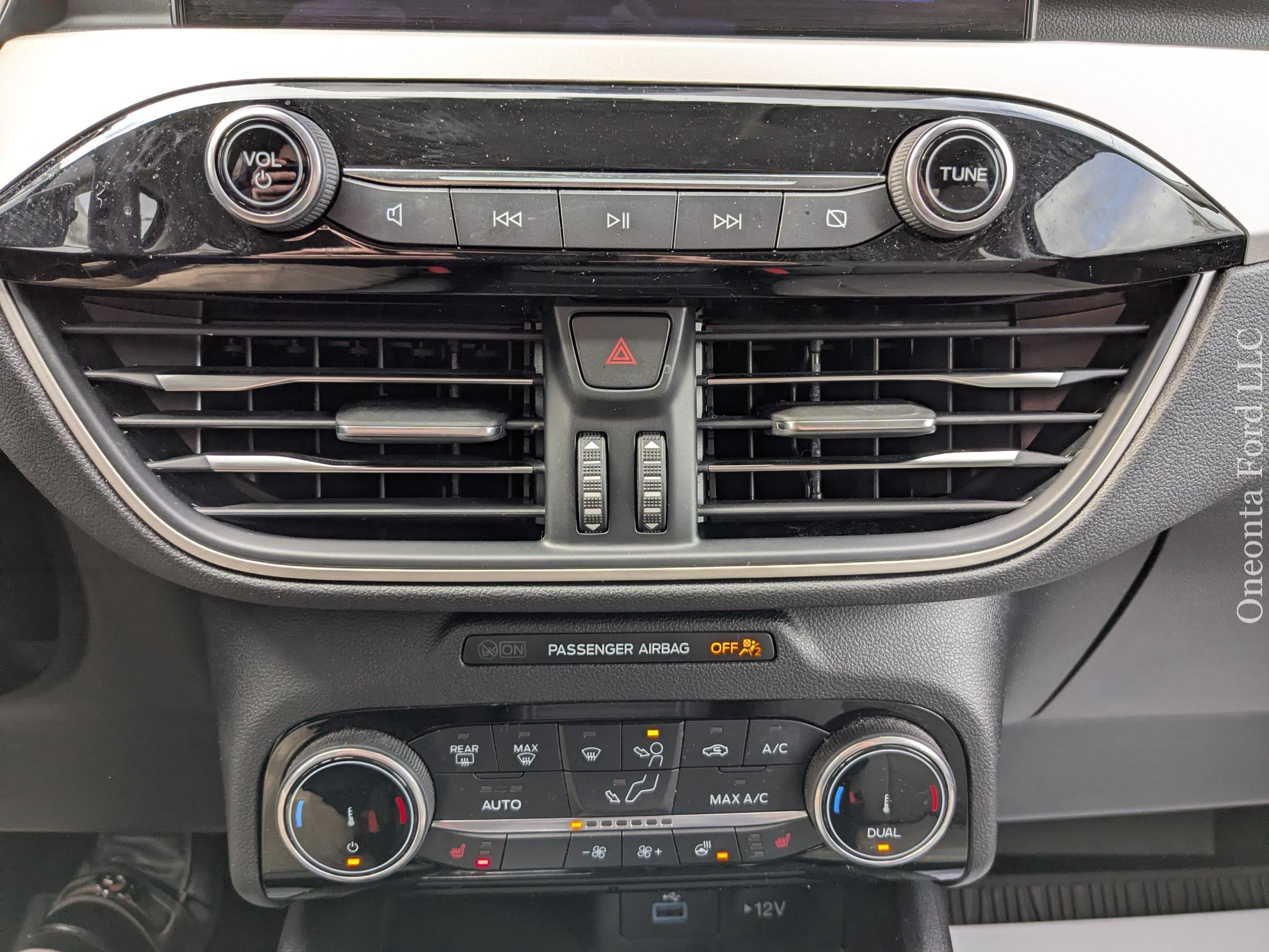 2022 Ford Escape SE - Photo 27
