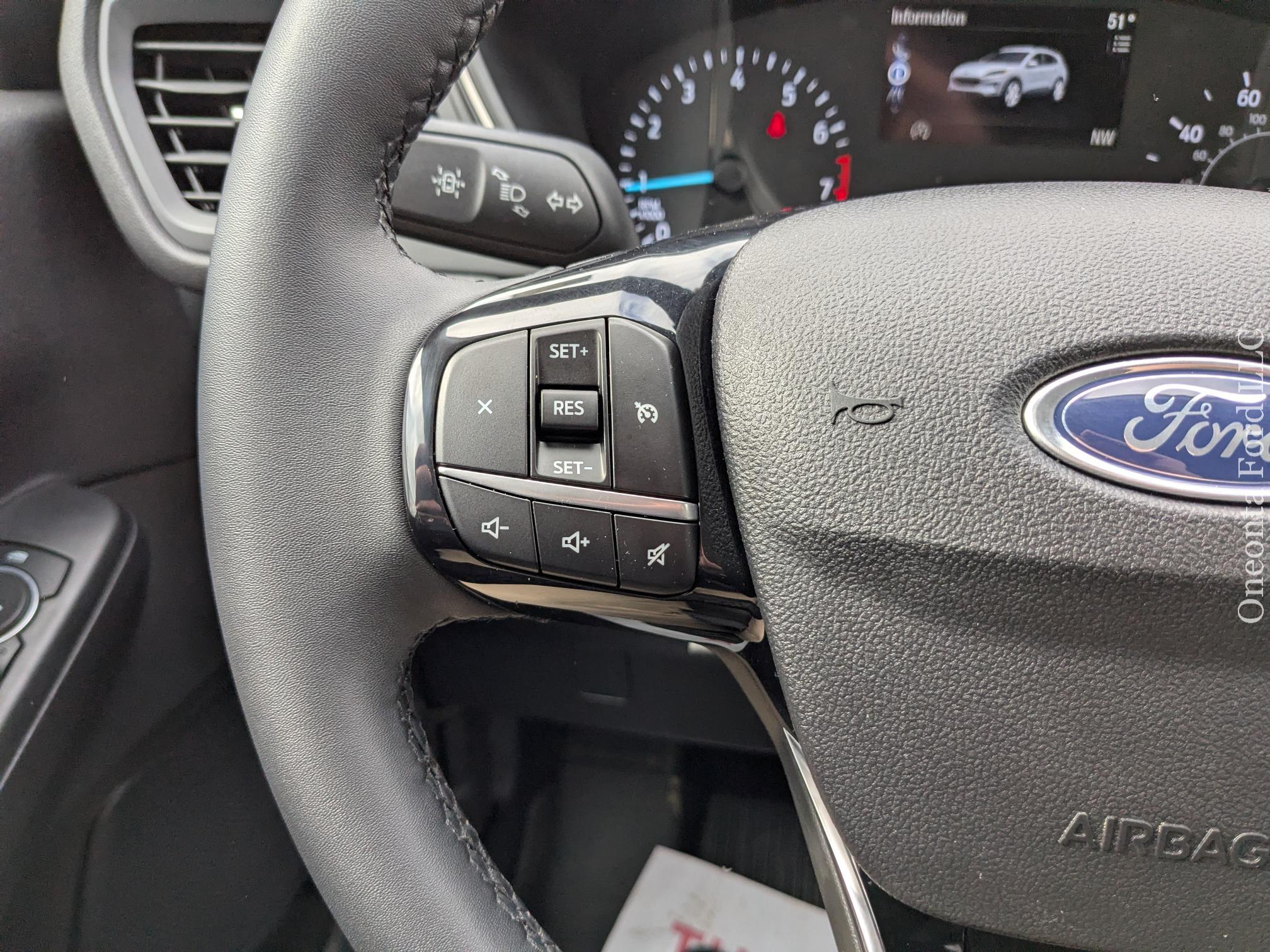 2022 Ford Escape SE - Photo 22