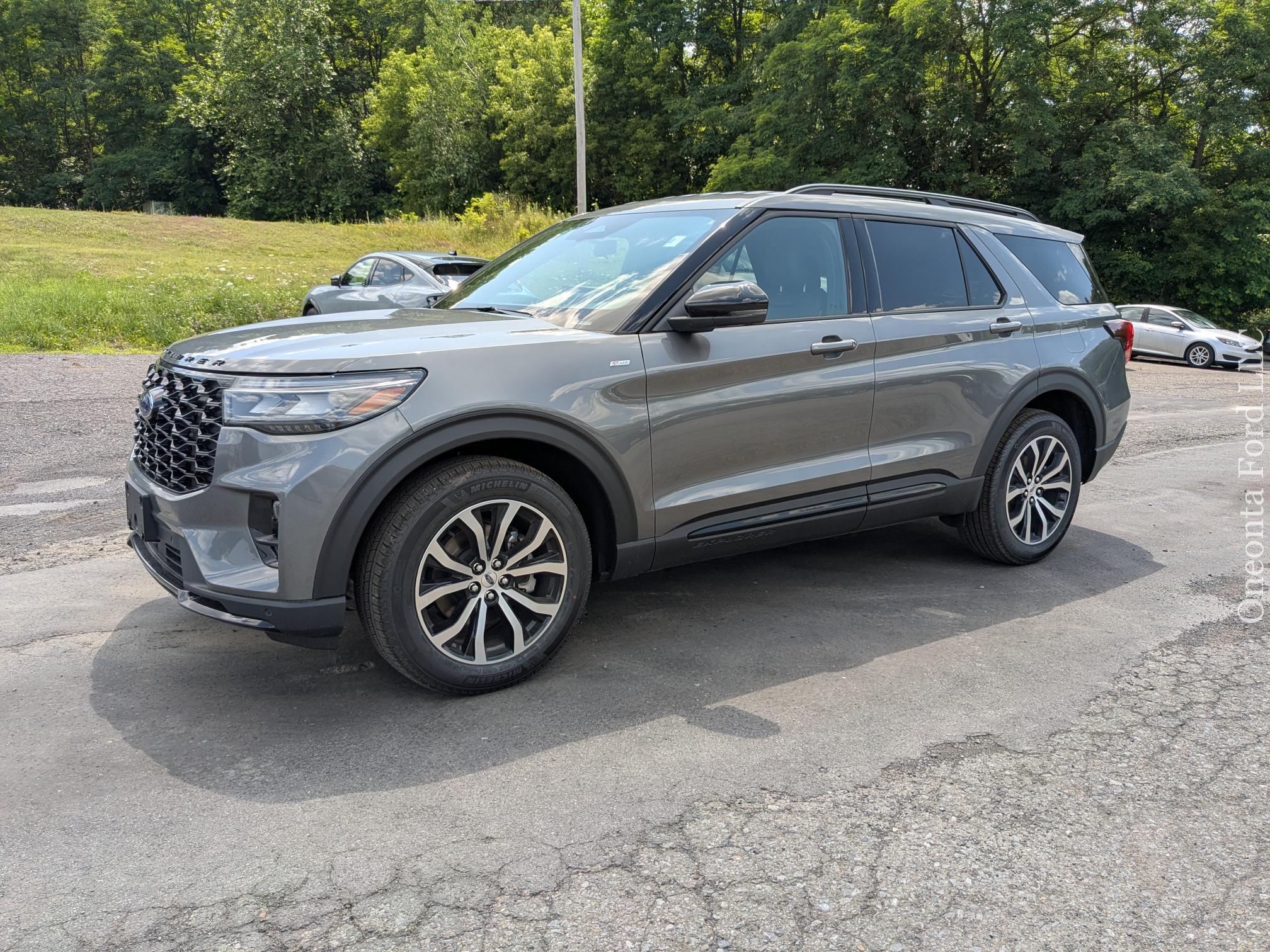 New 2026 Ford Explorer ST-Line SUV