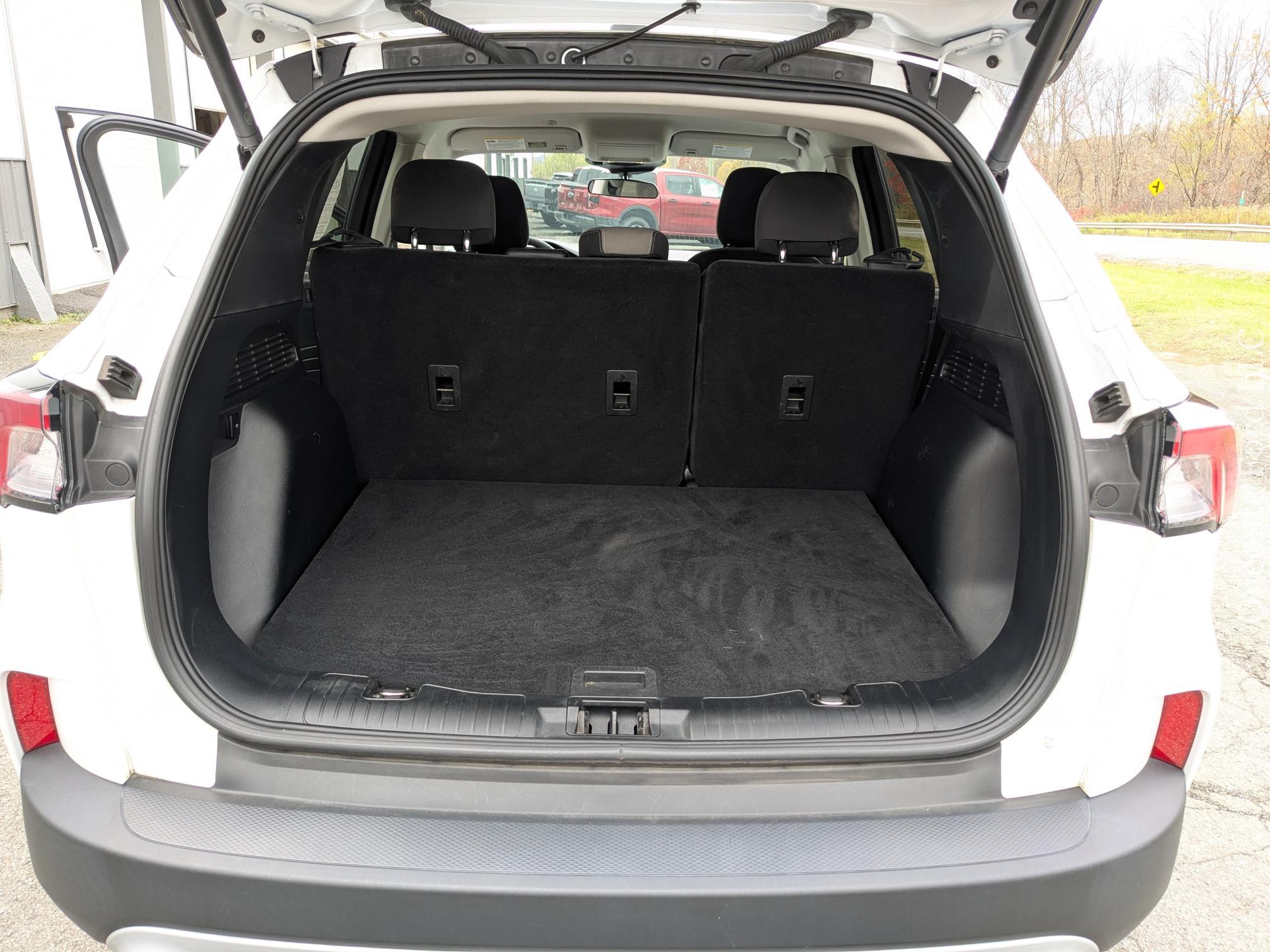 2022 Ford Escape SE - Photo 9