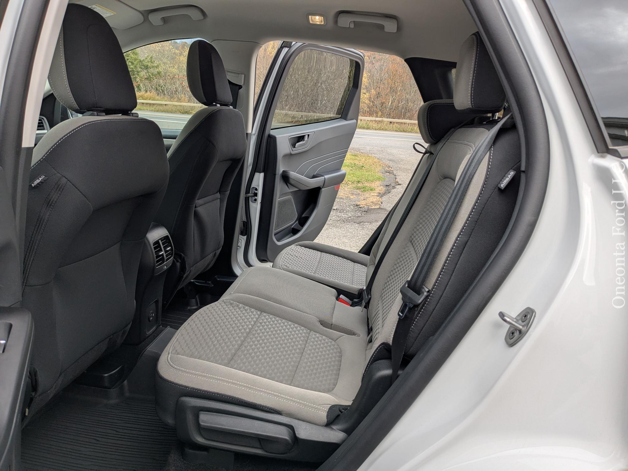 2022 Ford Escape SE - Photo 12