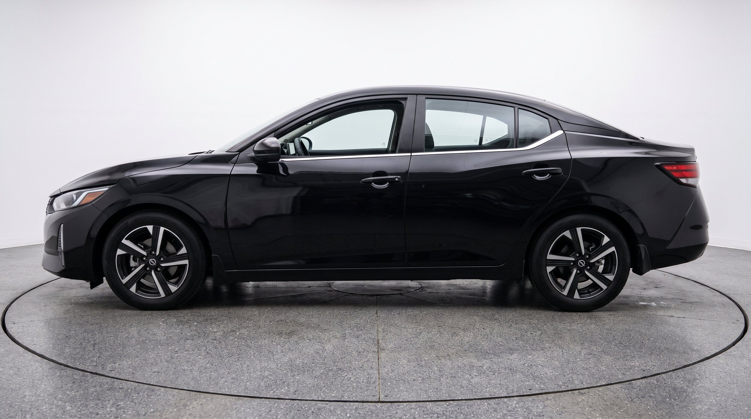 Thumbnail: 2025 Nissan Sentra - 5