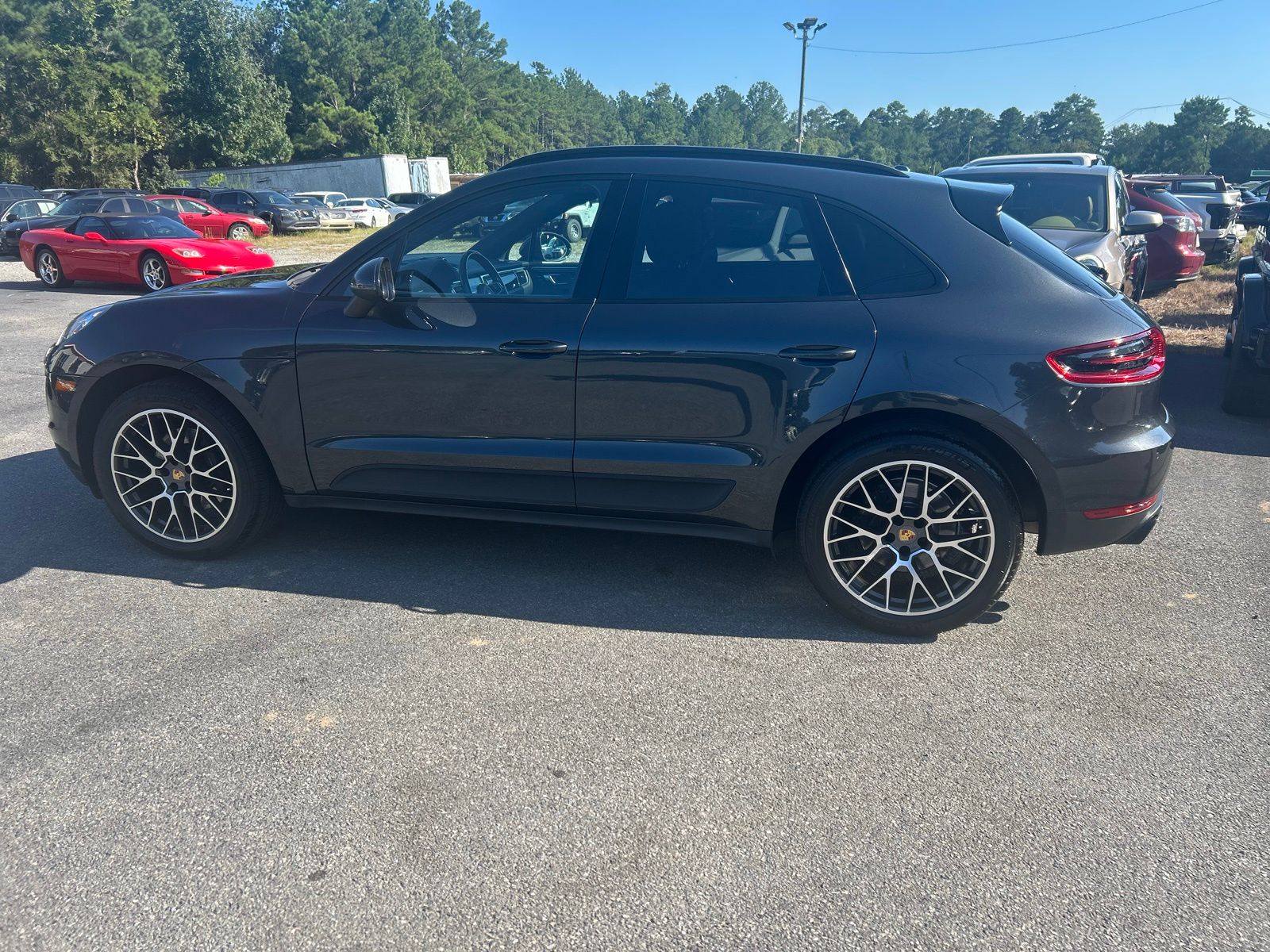 2018 Porsche Macan Base - Photo 17