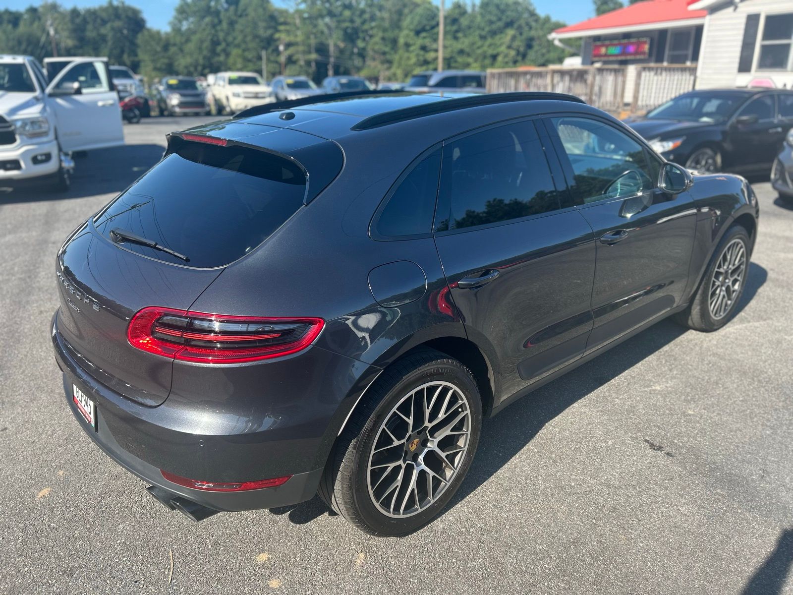 2018 Porsche Macan Base - Photo 10