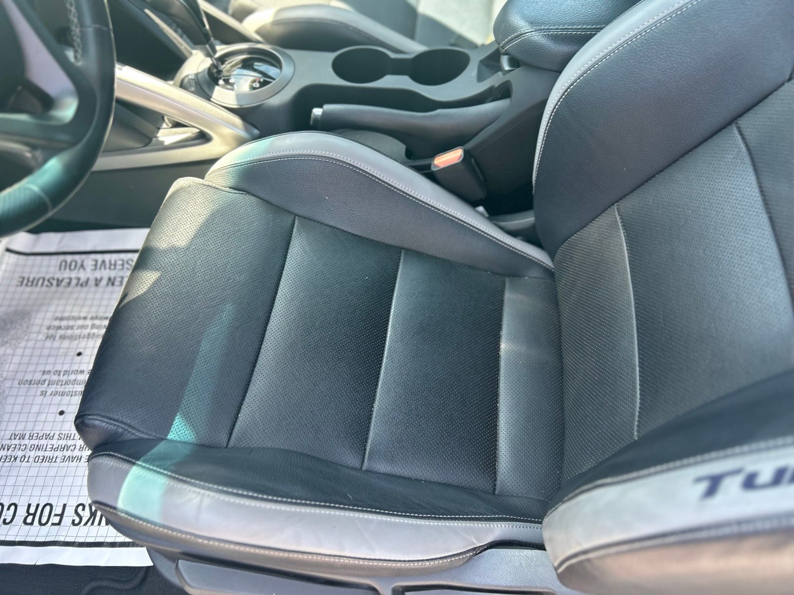 2016 Hyundai Veloster - Photo 20