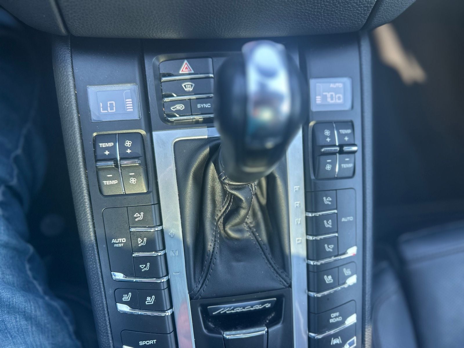 2018 Porsche Macan Base - Photo 30