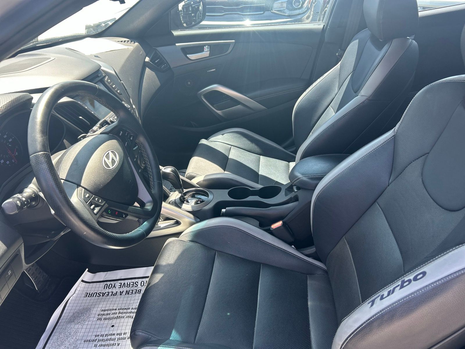 2016 Hyundai Veloster - Photo 19
