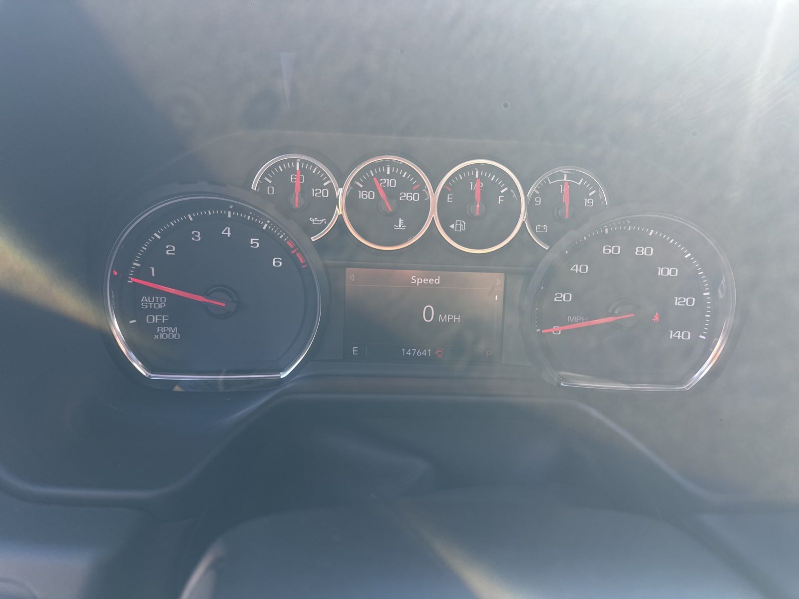 2021 Chevrolet Suburban LT - Photo 11