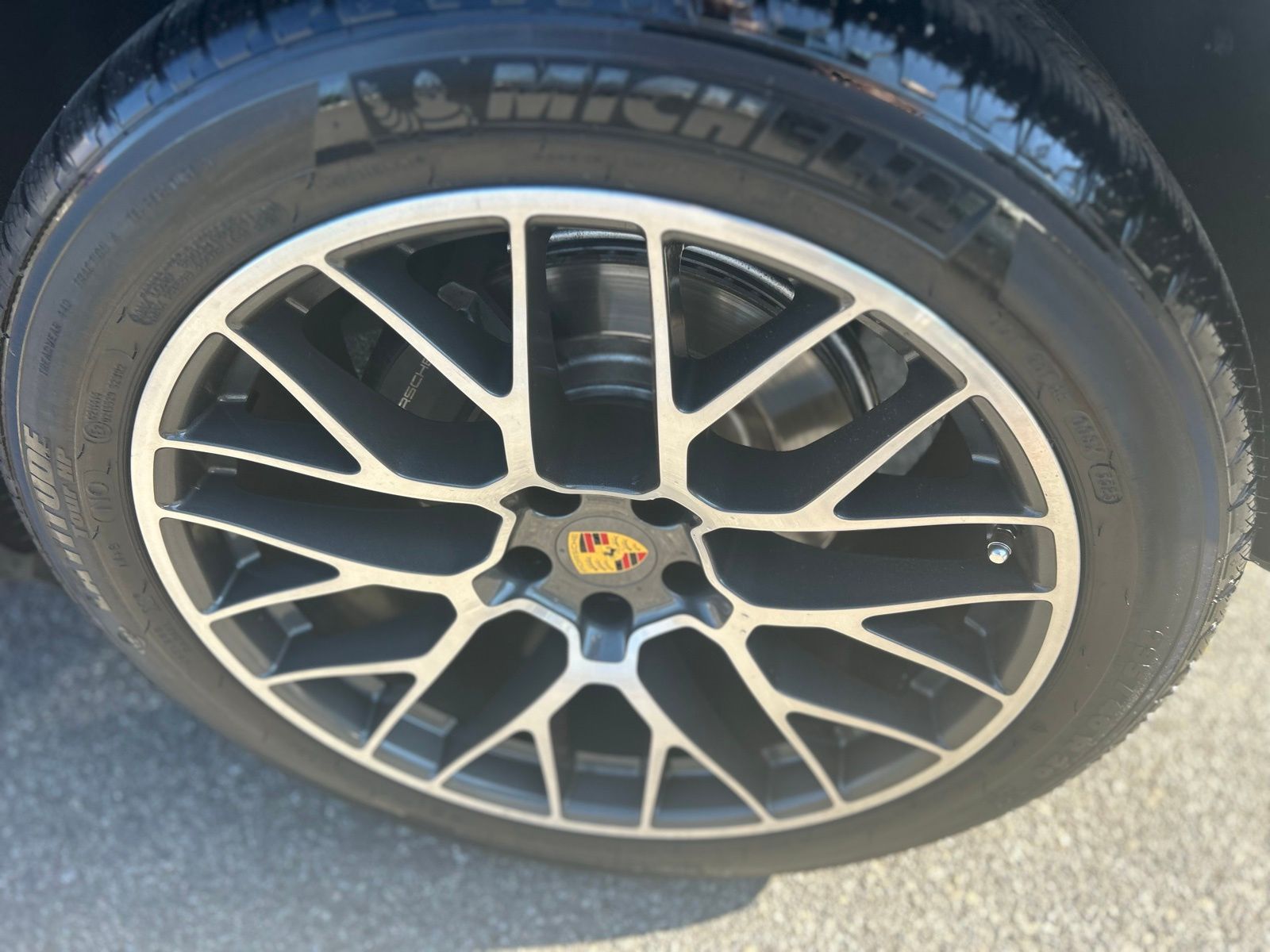 2018 Porsche Macan Base - Photo 18