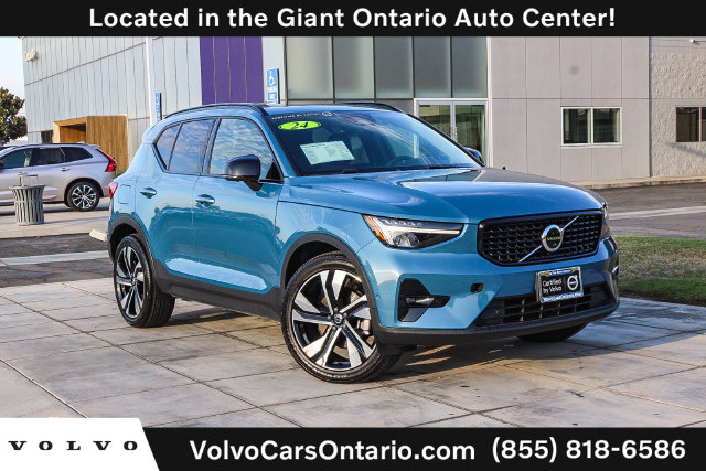 2023 Volvo XC40 Plus
