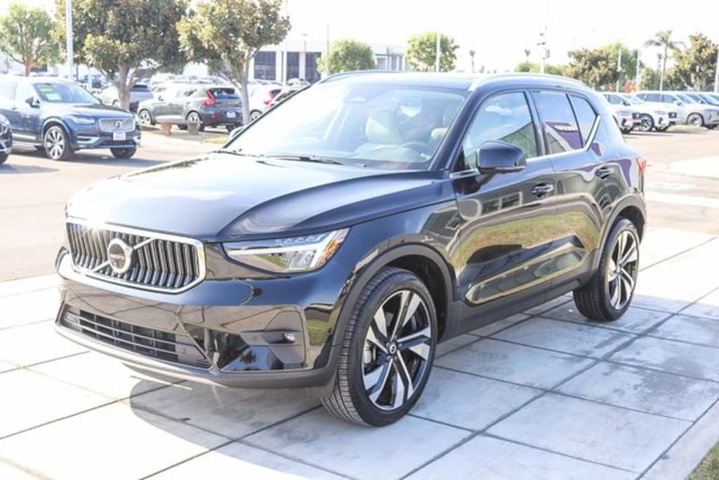 Certified 2023 Volvo XC40 Ultimate SUV
