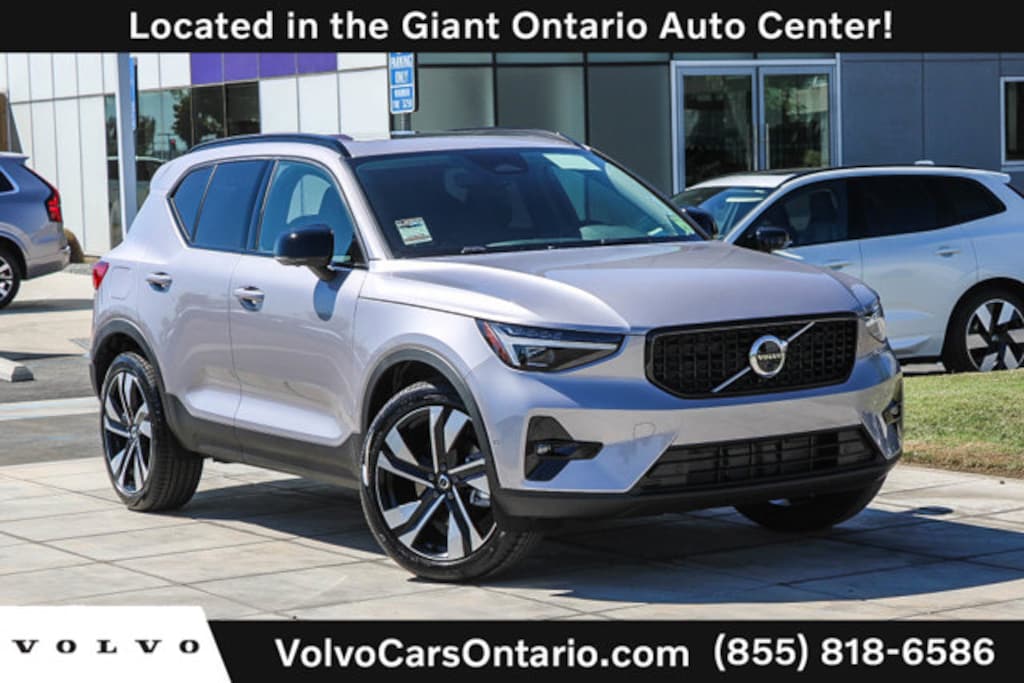 New 2026 Volvo XC40 B5 Ultra SUV