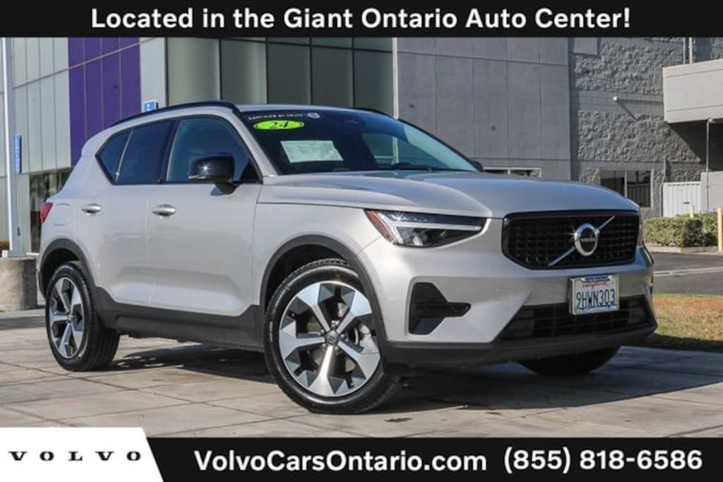 Certified 2024 Volvo XC40 B5 Core SUV