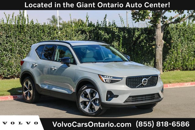 New 2026 Volvo XC40 B5 Plus SUV